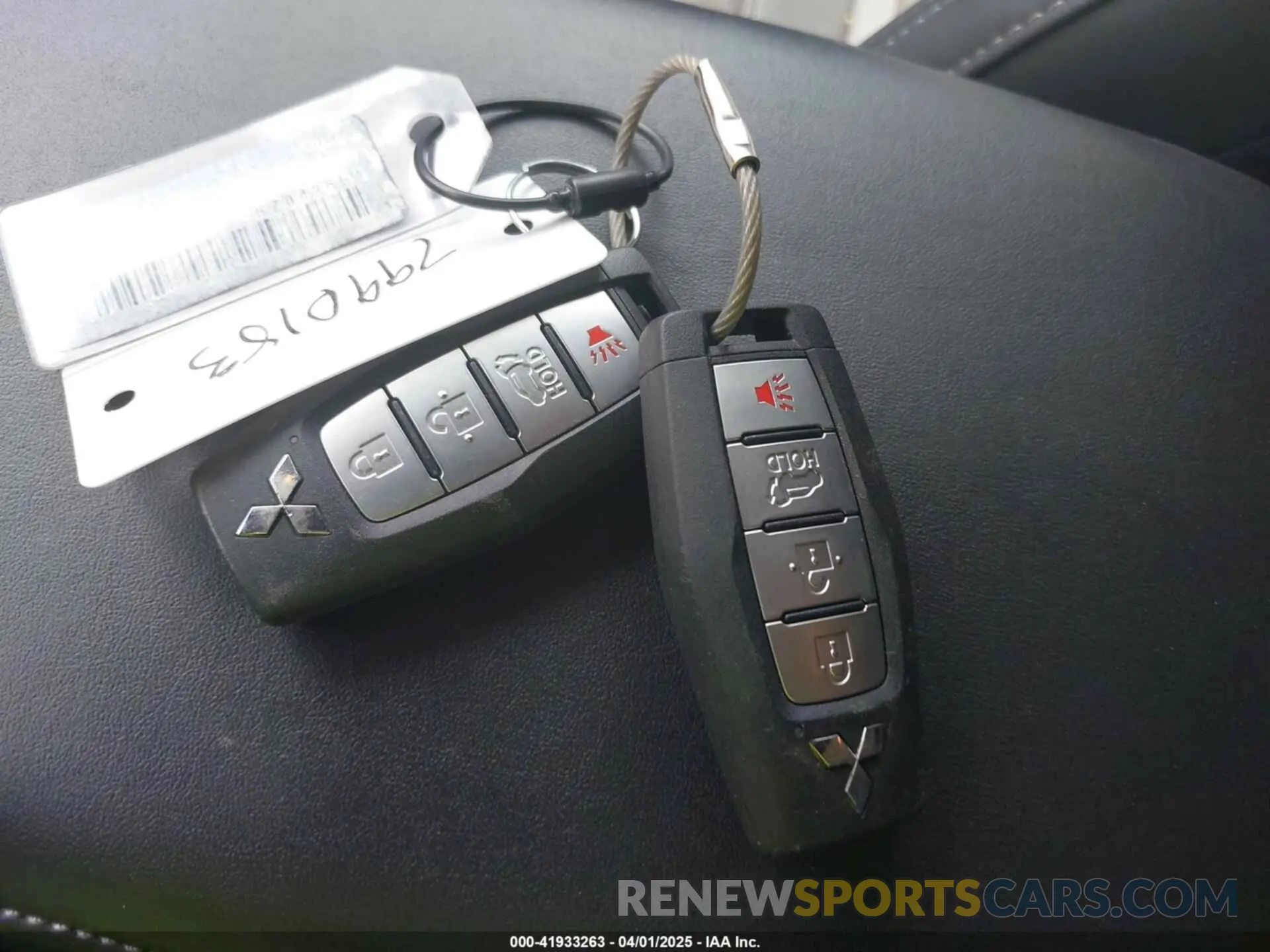 11 fotografías del automóvil dañado JA4J4VA80RZ043654 MITSUBISHI OUTLANDER 2024