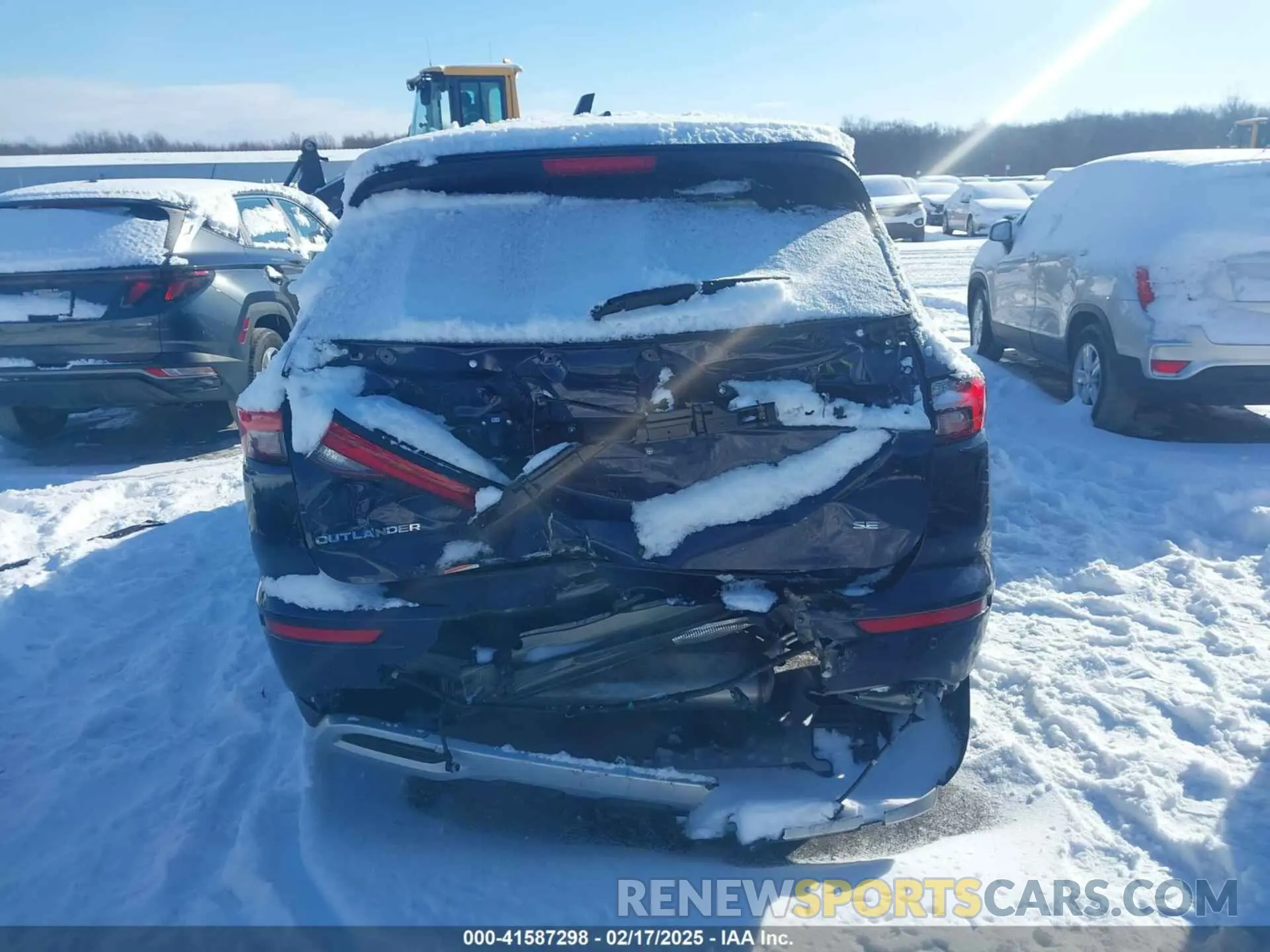 16 fotografías del automóvil dañado JA4J4VA80RZ055352 MITSUBISHI OUTLANDER 2024