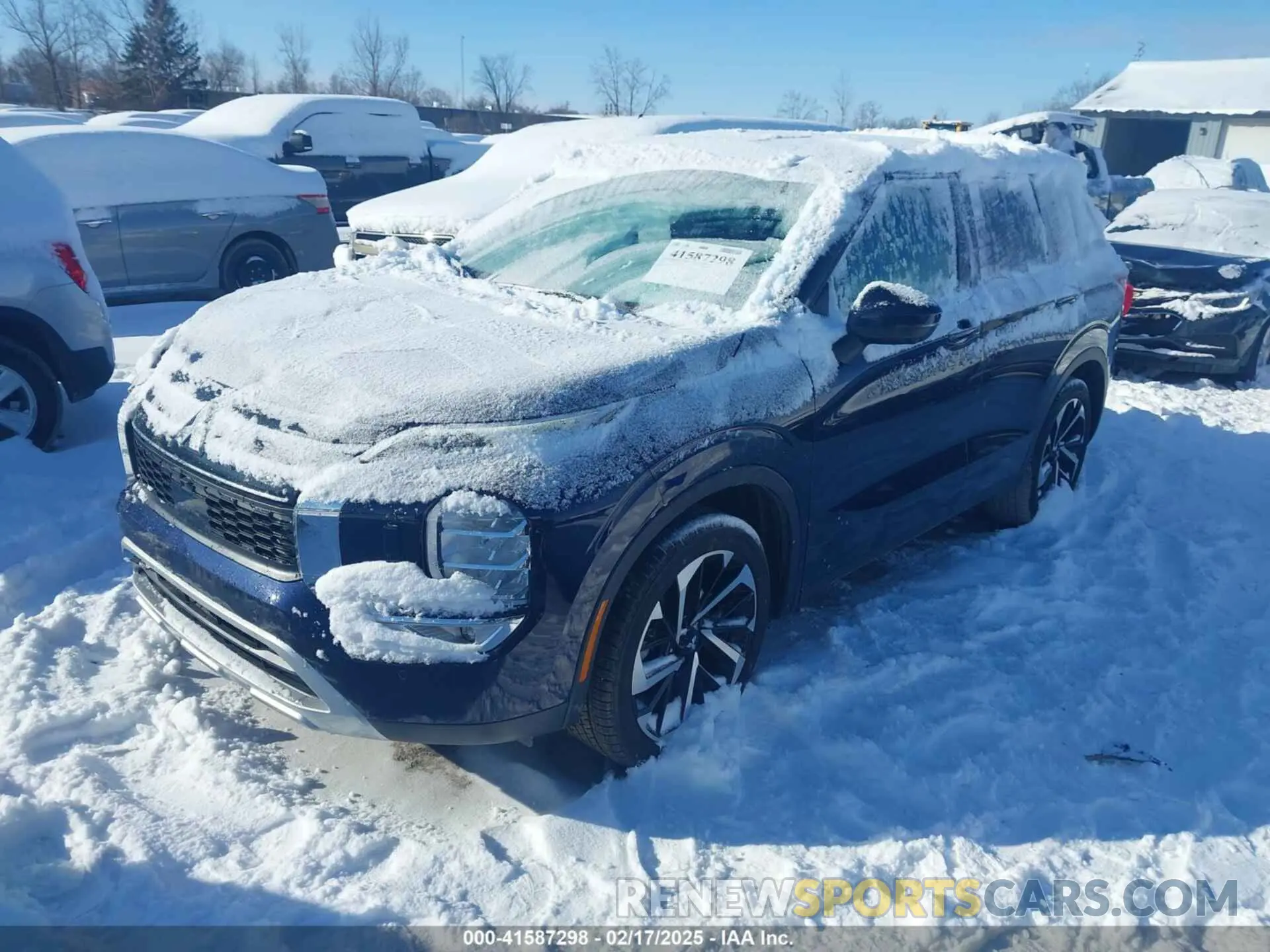 2 fotografías del automóvil dañado JA4J4VA80RZ055352 MITSUBISHI OUTLANDER 2024