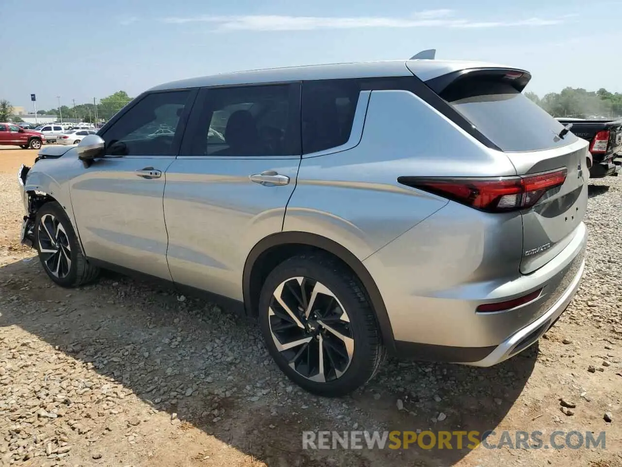 2 fotografías del automóvil dañado JA4J4VA80RZ074578 MITSUBISHI OUTLANDER 2024