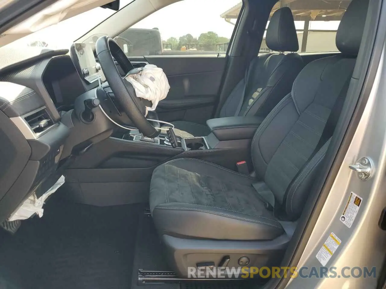 7 fotografías del automóvil dañado JA4J4VA80RZ074578 MITSUBISHI OUTLANDER 2024