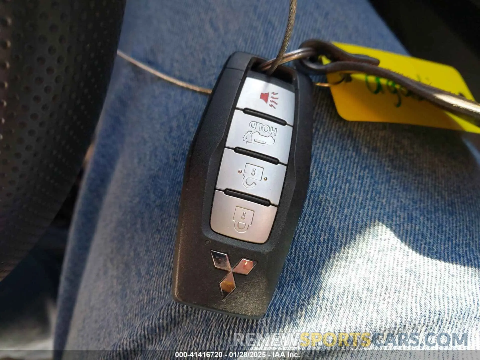 11 fotografías del automóvil dañado JA4J4VA81RZ007200 MITSUBISHI OUTLANDER 2024