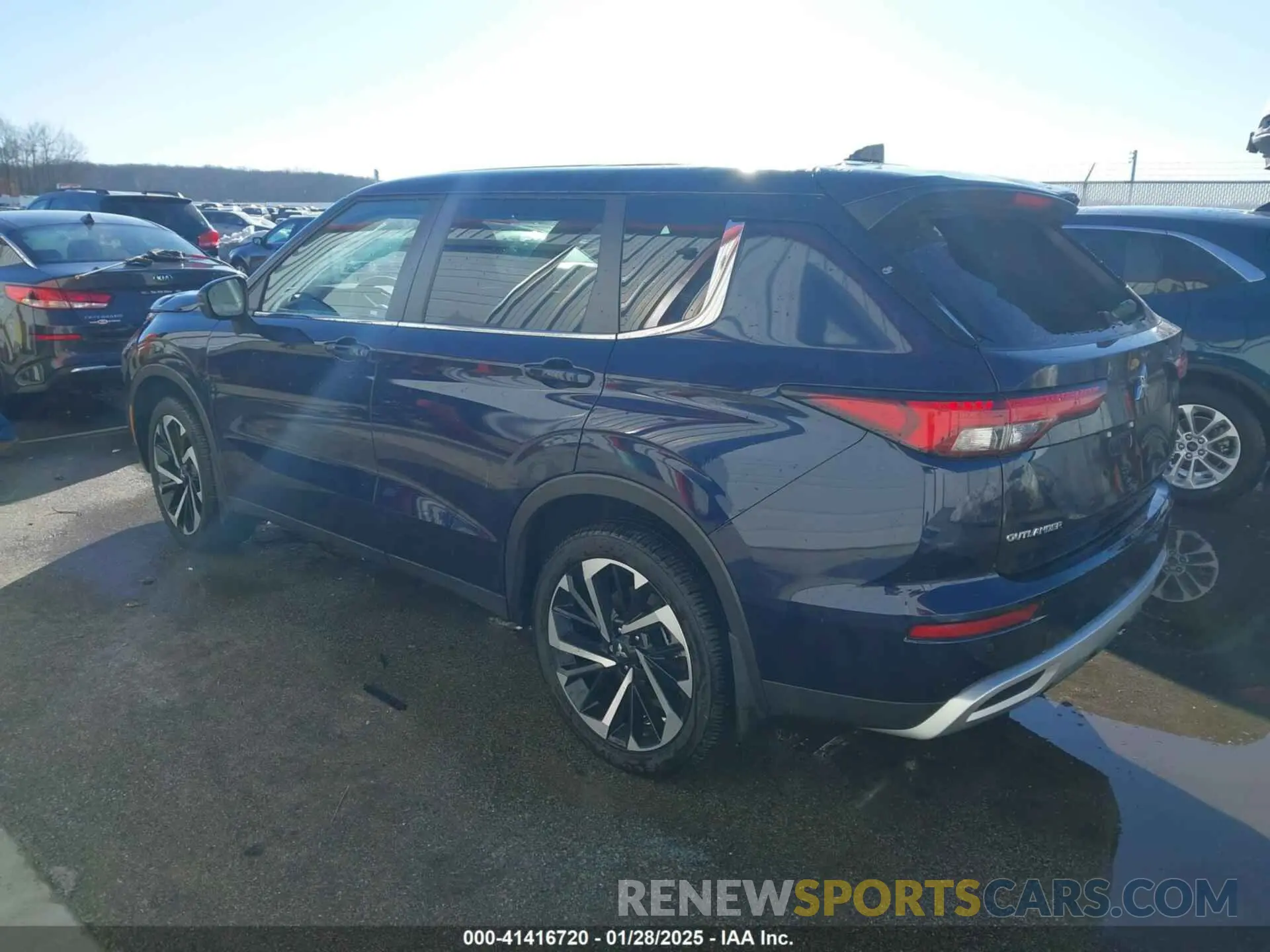 3 fotografías del automóvil dañado JA4J4VA81RZ007200 MITSUBISHI OUTLANDER 2024