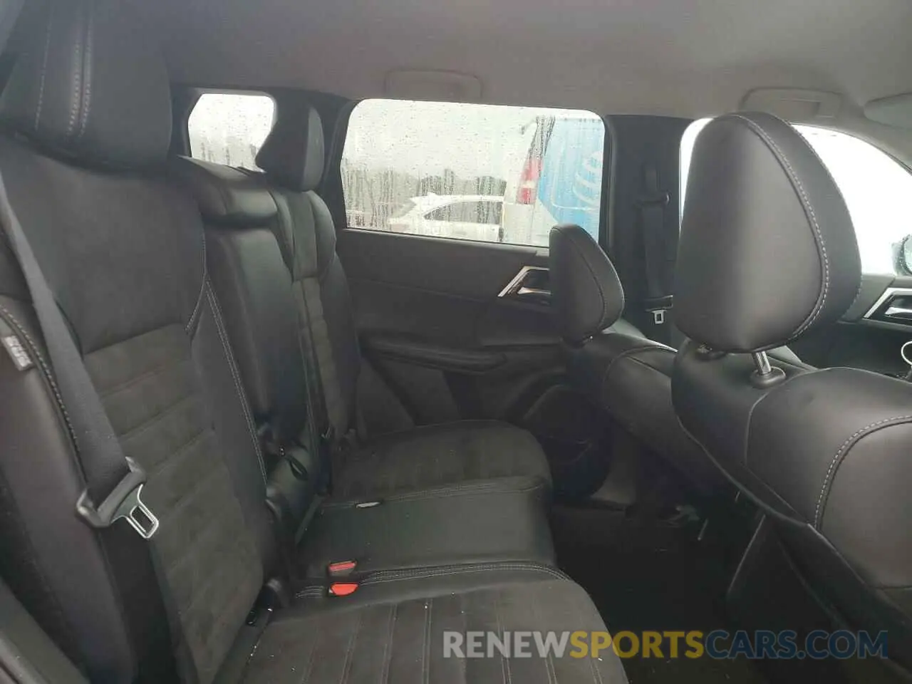 11 fotografías del automóvil dañado JA4J4VA81RZ032131 MITSUBISHI OUTLANDER 2024