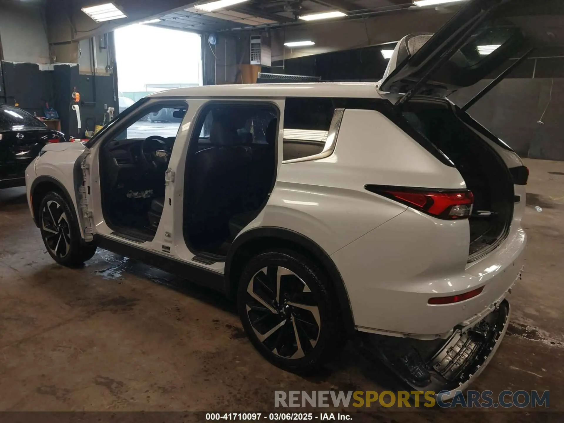 3 fotografías del automóvil dañado JA4J4VA81RZ040553 MITSUBISHI OUTLANDER 2024