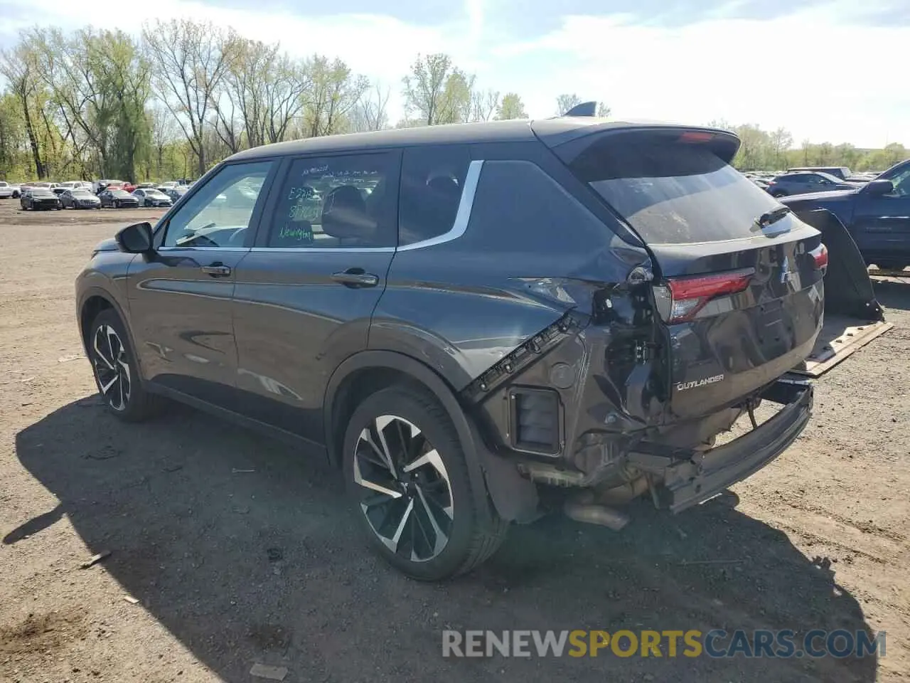 2 fotografías del automóvil dañado JA4J4VA81RZ077151 MITSUBISHI OUTLANDER 2024