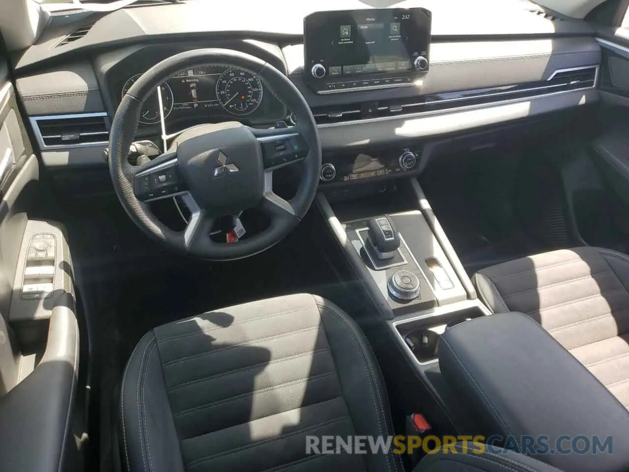 8 fotografías del automóvil dañado JA4J4VA81RZ077151 MITSUBISHI OUTLANDER 2024