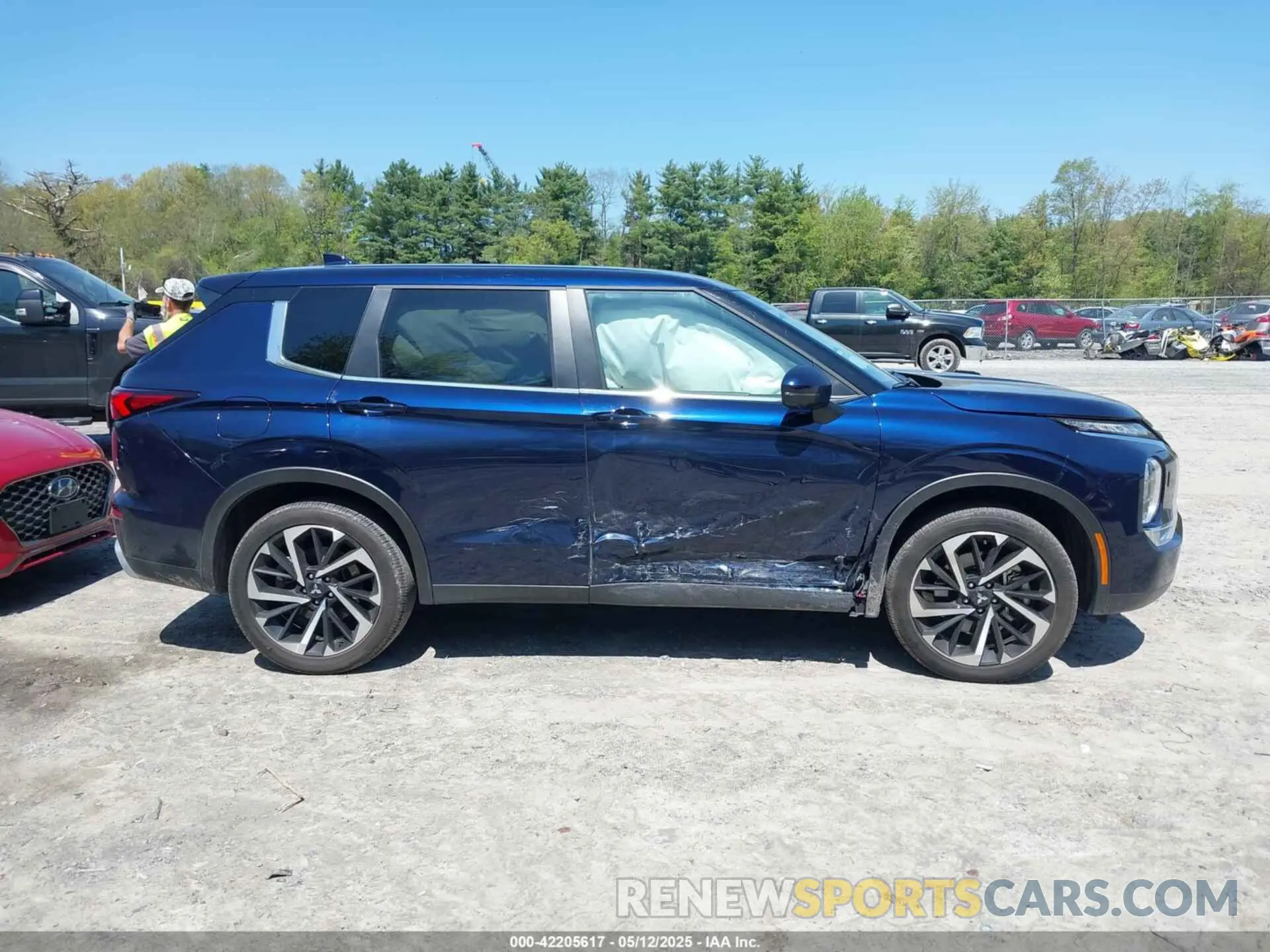 13 fotografías del automóvil dañado JA4J4VA83RZ042854 MITSUBISHI OUTLANDER 2024