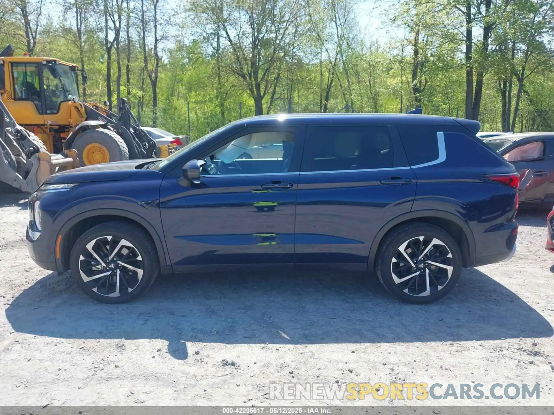 14 fotografías del automóvil dañado JA4J4VA83RZ042854 MITSUBISHI OUTLANDER 2024