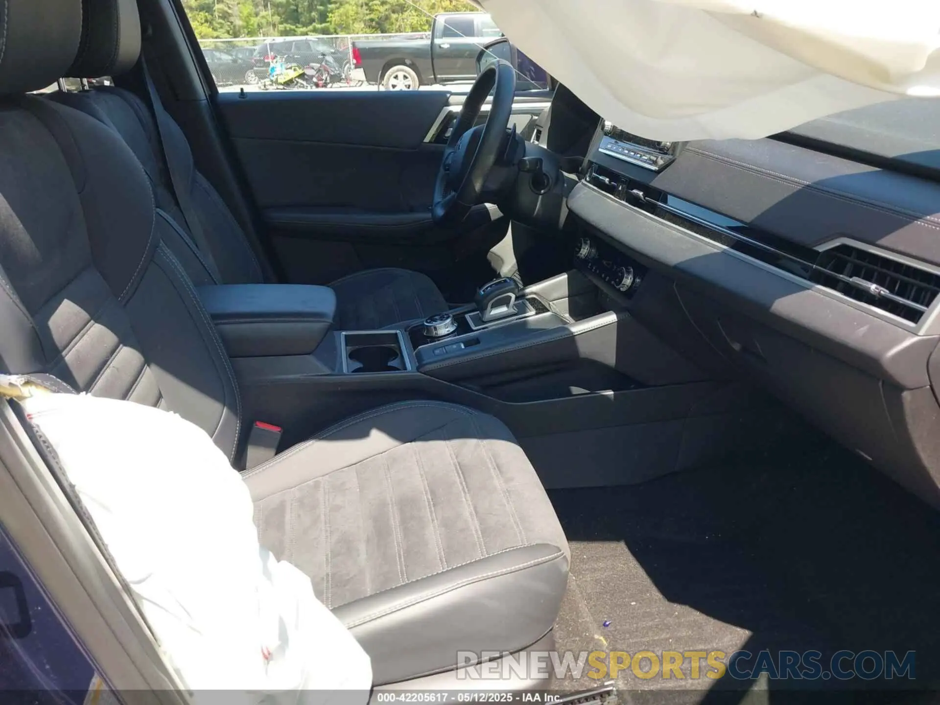 5 fotografías del automóvil dañado JA4J4VA83RZ042854 MITSUBISHI OUTLANDER 2024