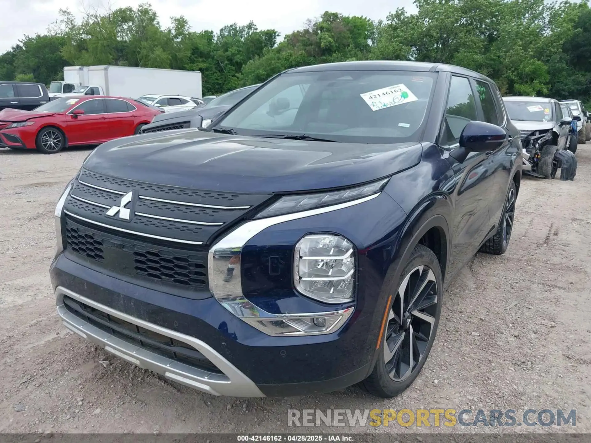 2 fotografías del automóvil dañado JA4J4VA83RZ069682 MITSUBISHI OUTLANDER 2024