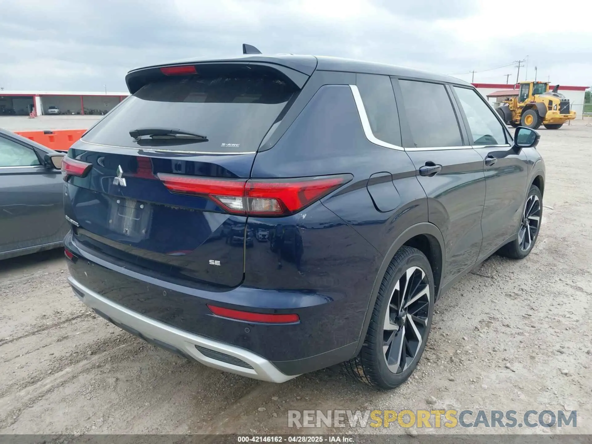 4 fotografías del automóvil dañado JA4J4VA83RZ069682 MITSUBISHI OUTLANDER 2024