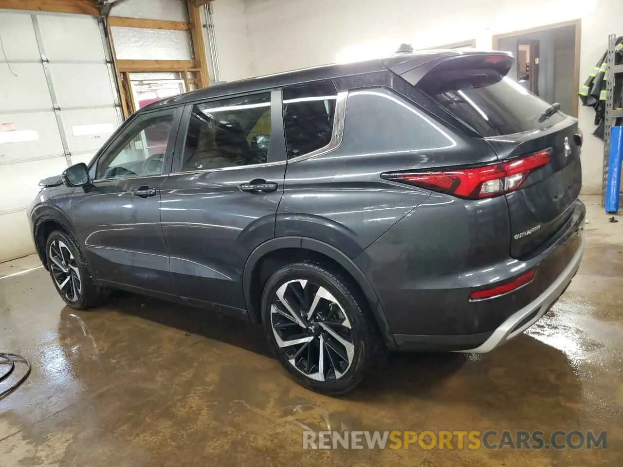 2 fotografías del automóvil dañado JA4J4VA83RZ077278 MITSUBISHI OUTLANDER 2024