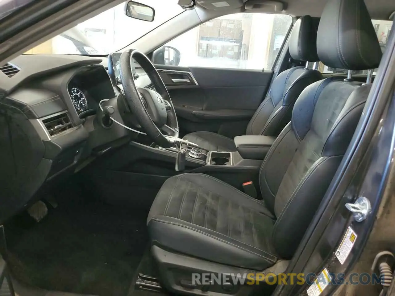 7 fotografías del automóvil dañado JA4J4VA83RZ077278 MITSUBISHI OUTLANDER 2024
