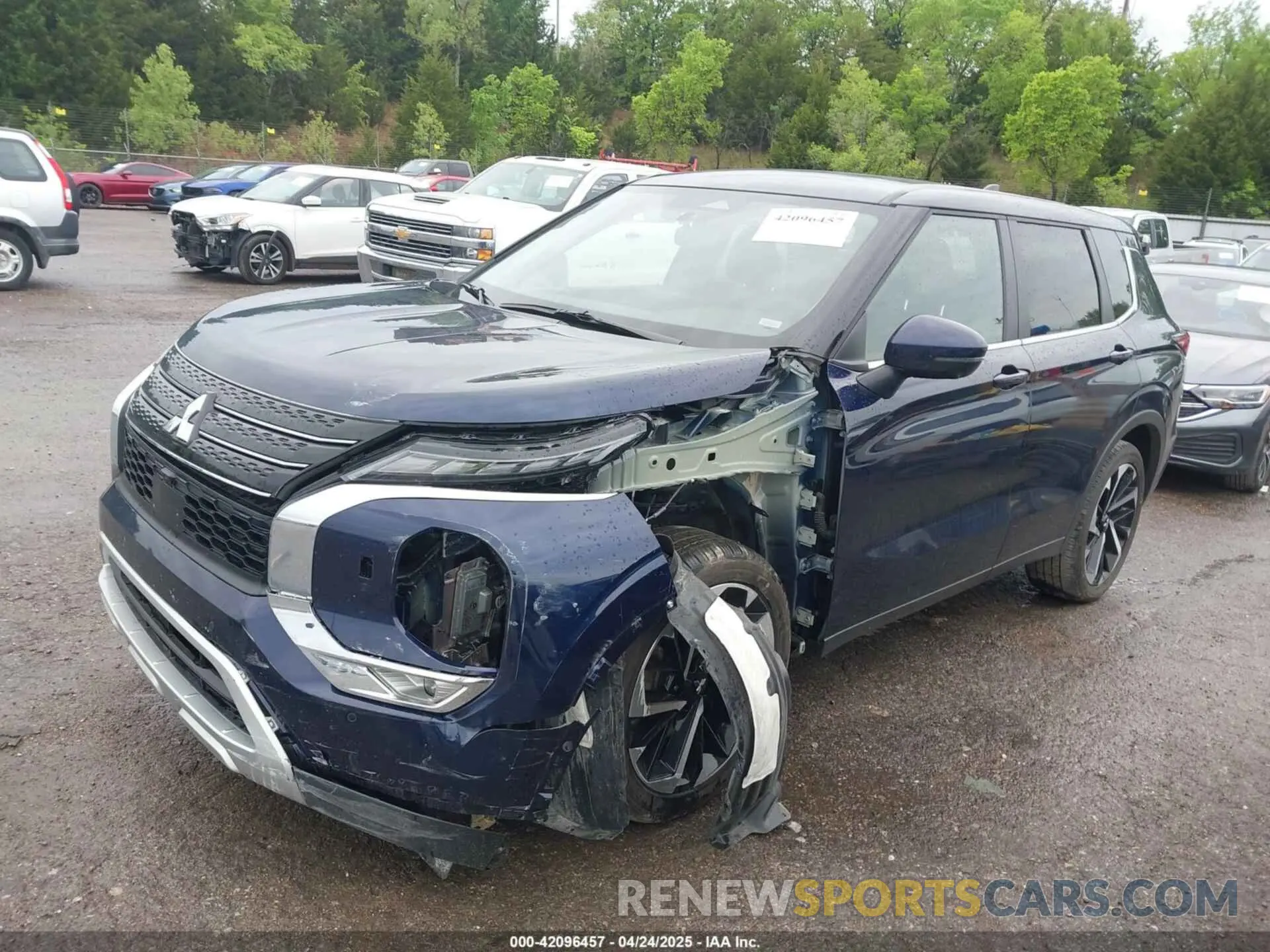 15 fotografías del automóvil dañado JA4J4VA84RZ044404 MITSUBISHI OUTLANDER 2024
