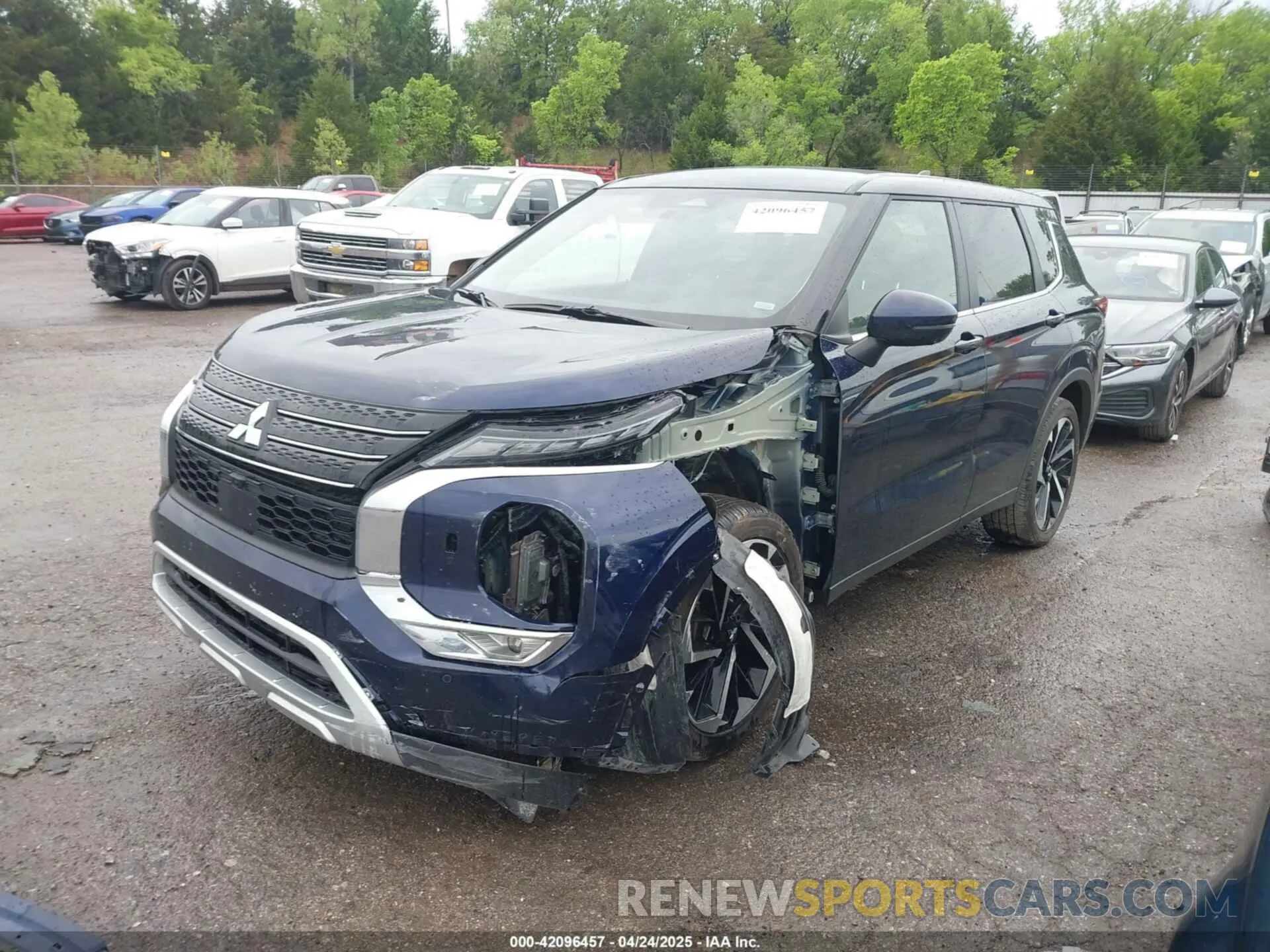 2 fotografías del automóvil dañado JA4J4VA84RZ044404 MITSUBISHI OUTLANDER 2024