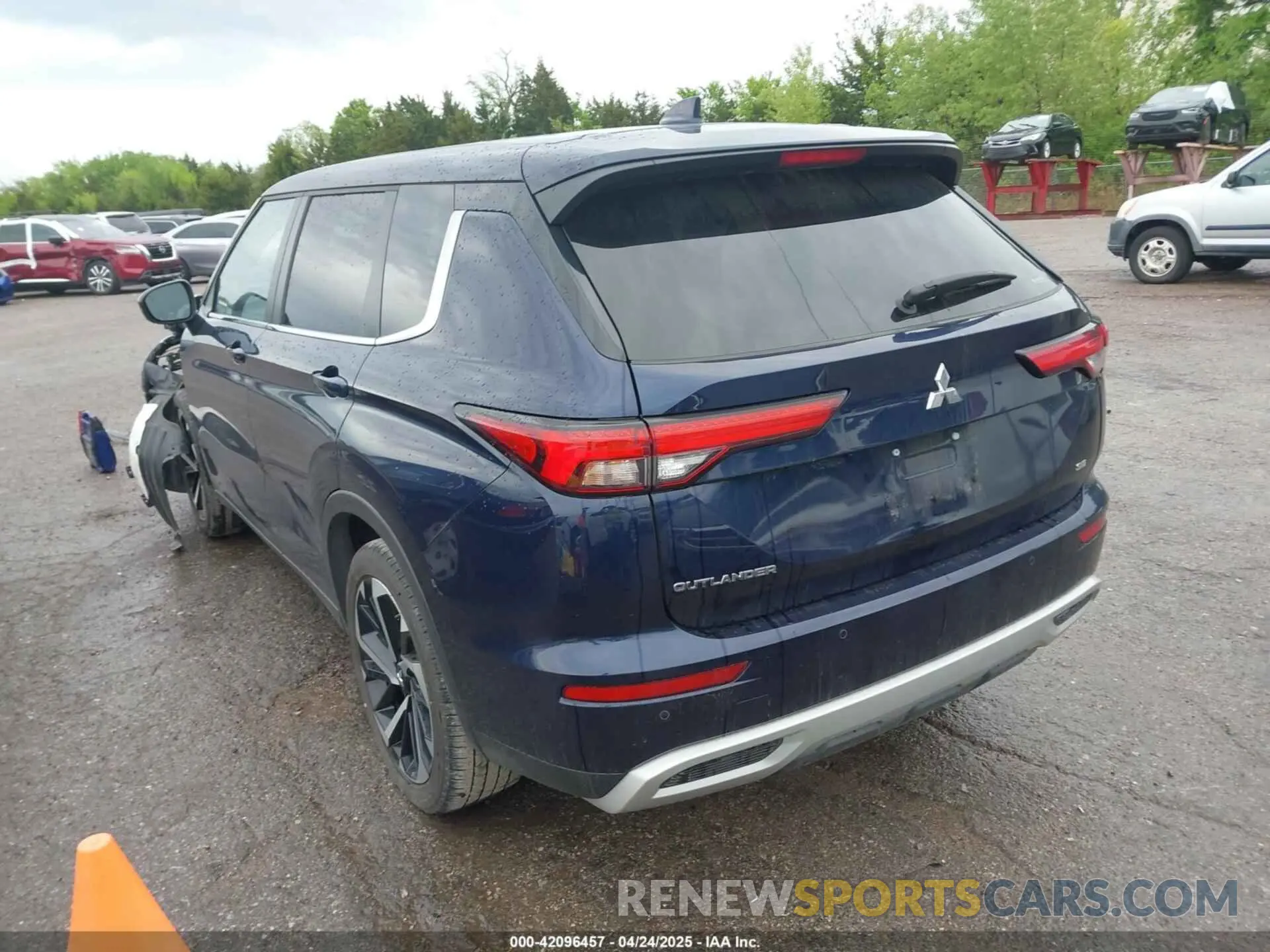 3 fotografías del automóvil dañado JA4J4VA84RZ044404 MITSUBISHI OUTLANDER 2024