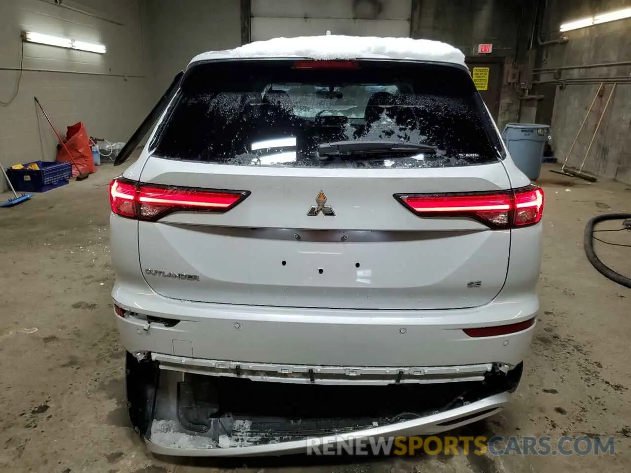 6 fotografías del automóvil dañado JA4J4VA84RZ047254 MITSUBISHI OUTLANDER 2024