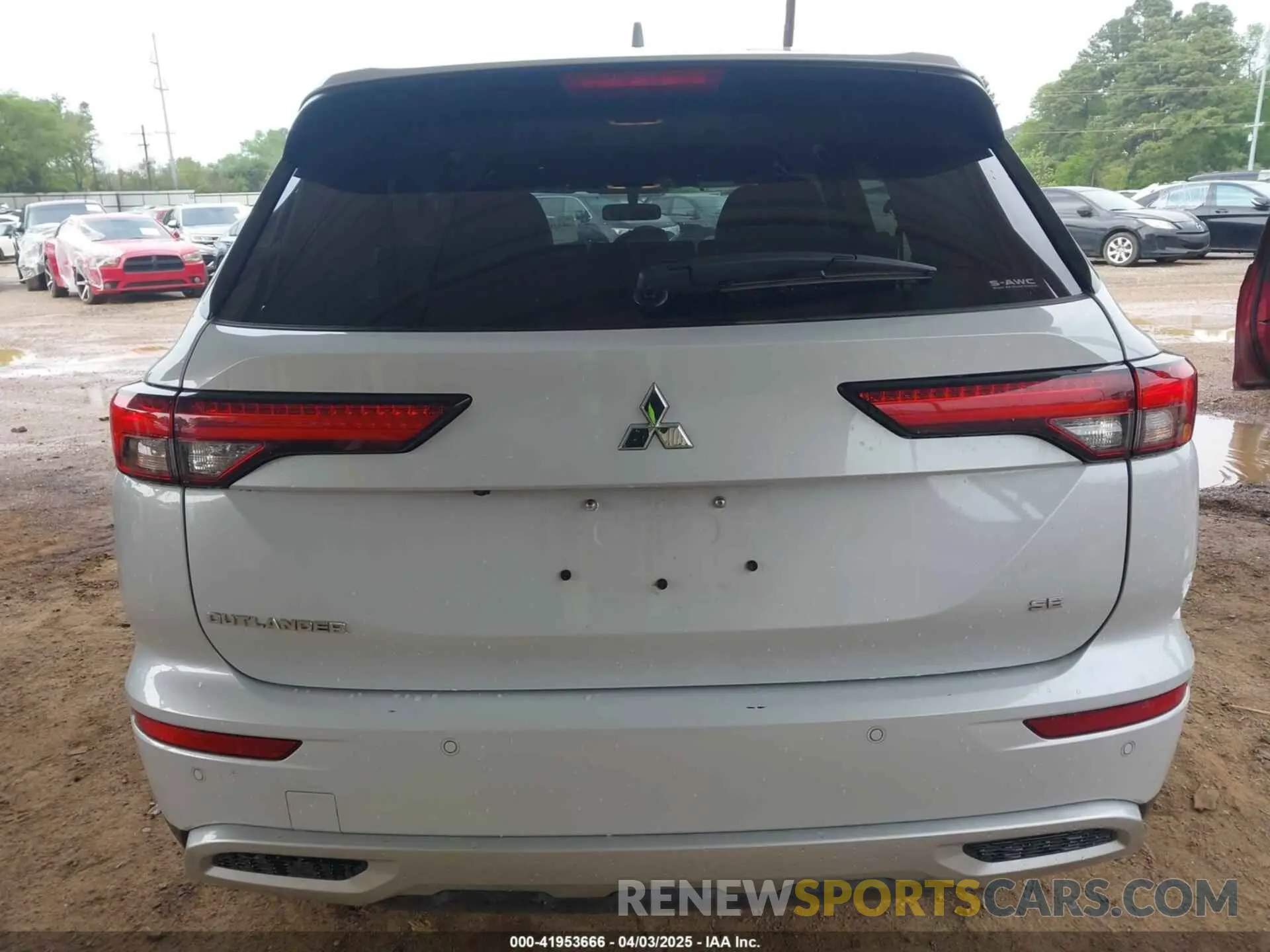 16 fotografías del automóvil dañado JA4J4VA84RZ072011 MITSUBISHI OUTLANDER 2024