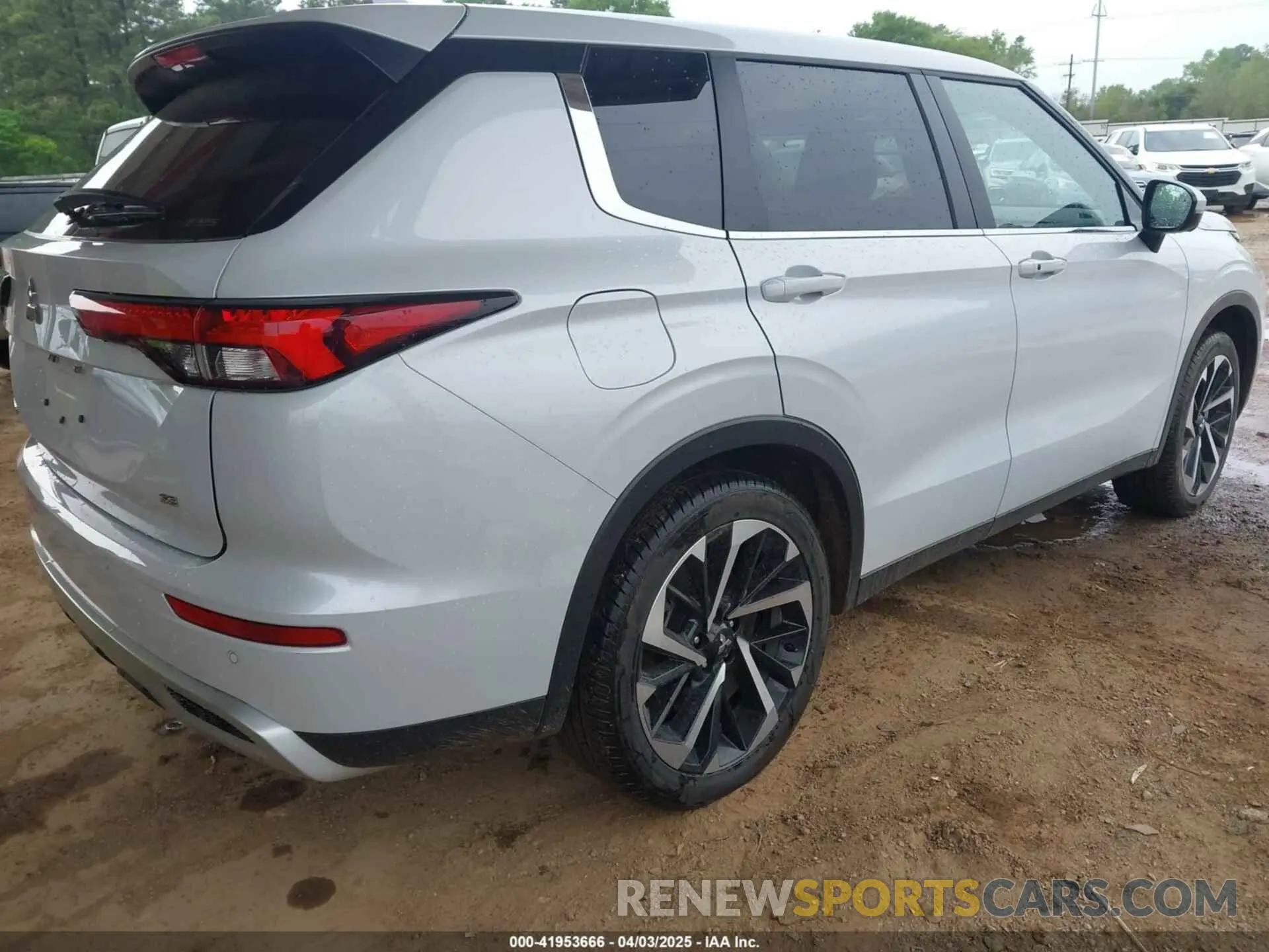 4 fotografías del automóvil dañado JA4J4VA84RZ072011 MITSUBISHI OUTLANDER 2024