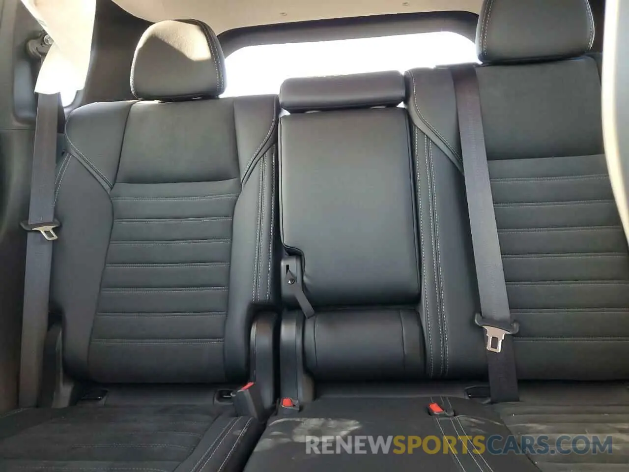 10 fotografías del automóvil dañado JA4J4VA84RZ080710 MITSUBISHI OUTLANDER 2024