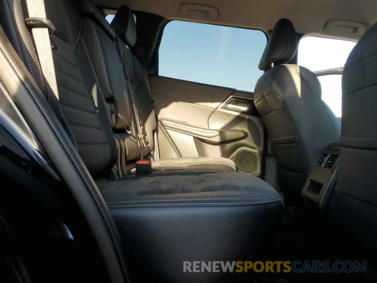 11 fotografías del automóvil dañado JA4J4VA84RZ080710 MITSUBISHI OUTLANDER 2024