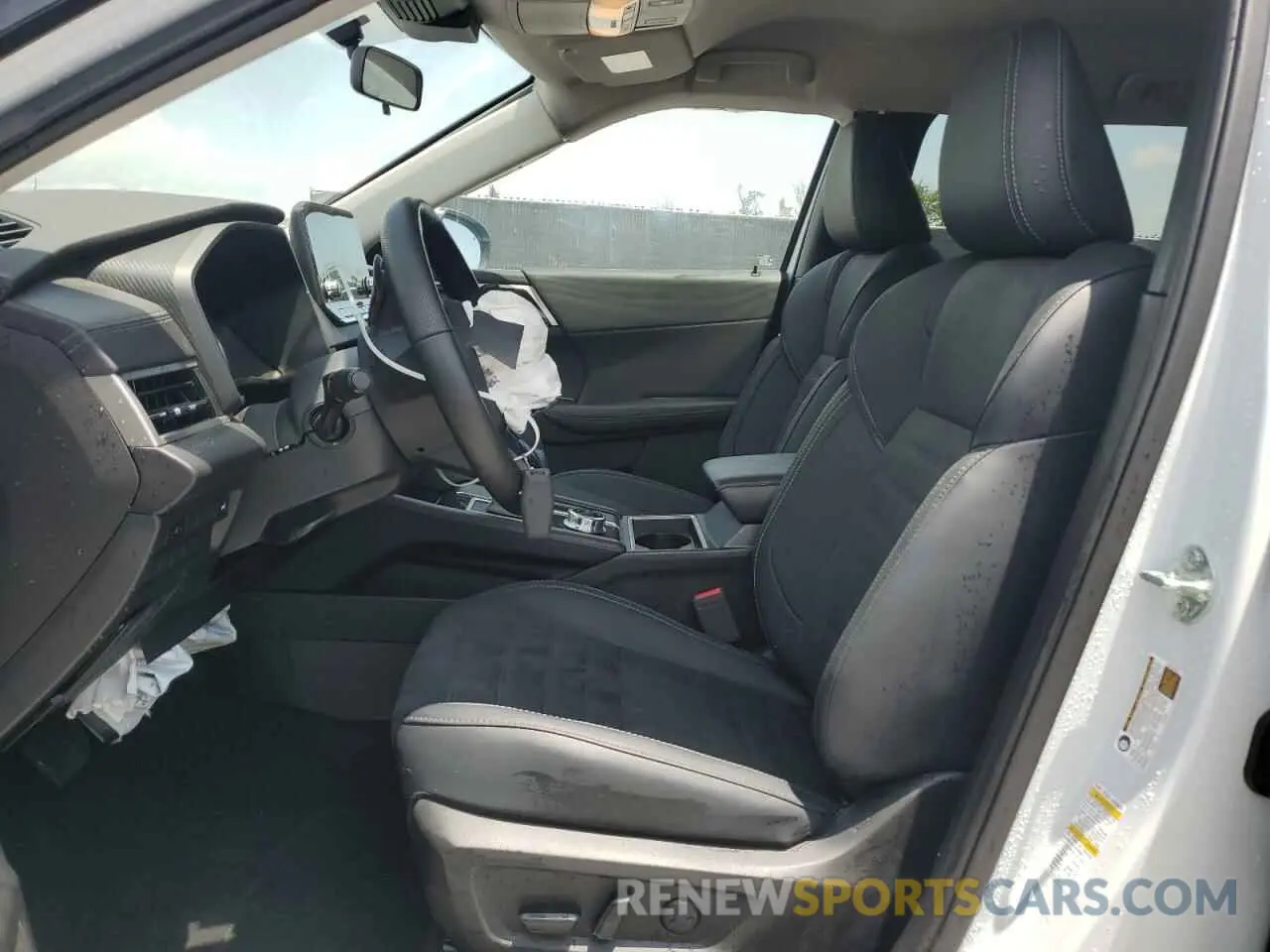 7 fotografías del automóvil dañado JA4J4VA84RZ082618 MITSUBISHI OUTLANDER 2024