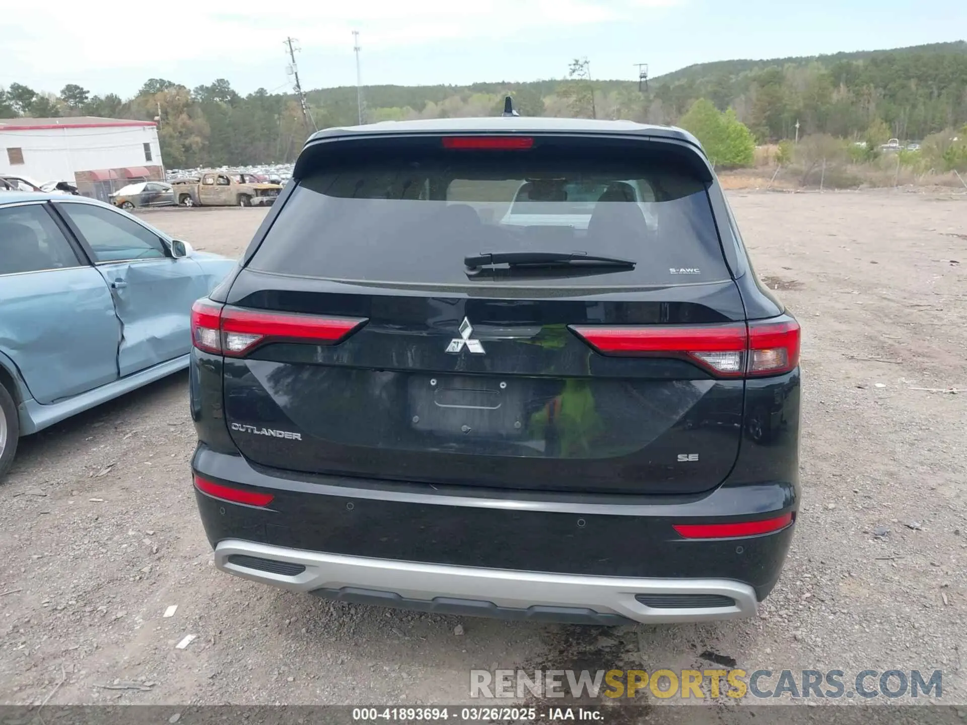 16 fotografías del automóvil dañado JA4J4VA85RZ051880 MITSUBISHI OUTLANDER 2024