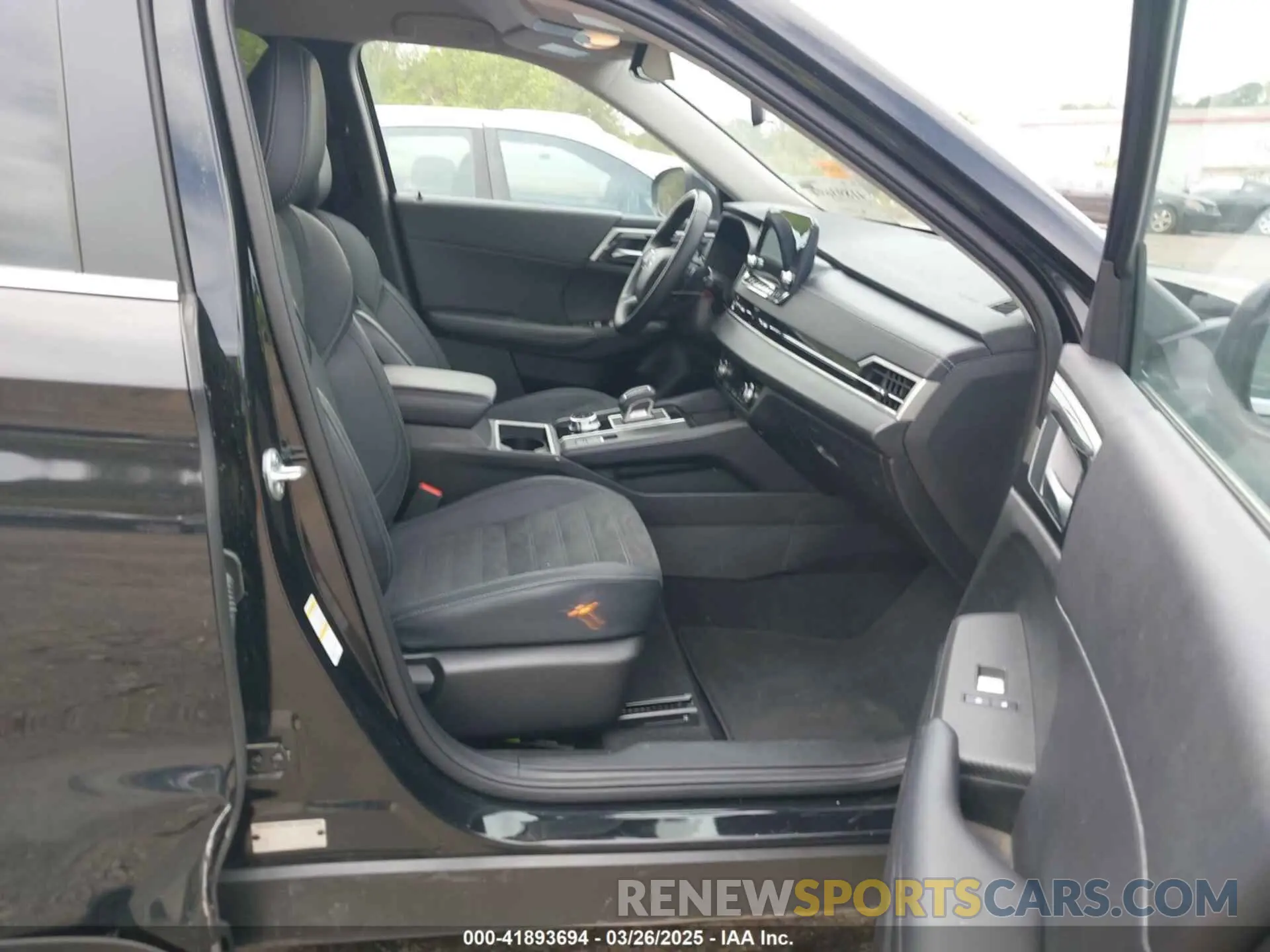 5 fotografías del automóvil dañado JA4J4VA85RZ051880 MITSUBISHI OUTLANDER 2024
