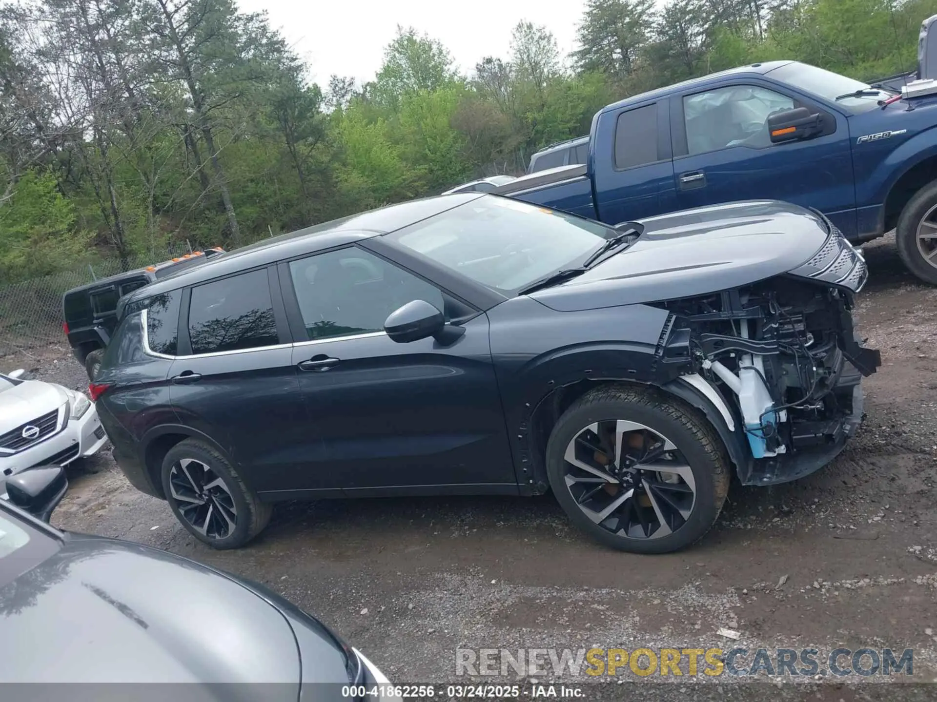 13 fotografías del automóvil dañado JA4J4VA85RZ064998 MITSUBISHI OUTLANDER 2024