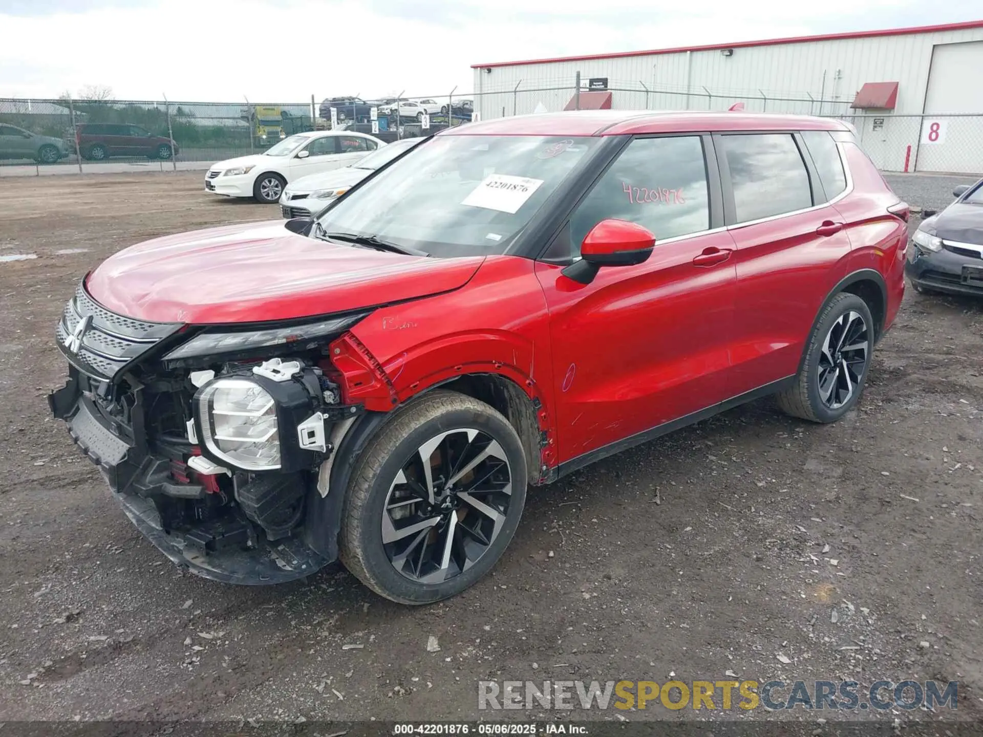 2 fotografías del automóvil dañado JA4J4VA87RZ045188 MITSUBISHI OUTLANDER 2024