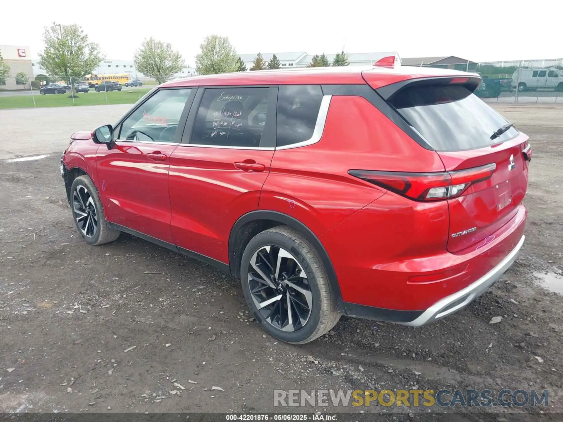 3 fotografías del automóvil dañado JA4J4VA87RZ045188 MITSUBISHI OUTLANDER 2024