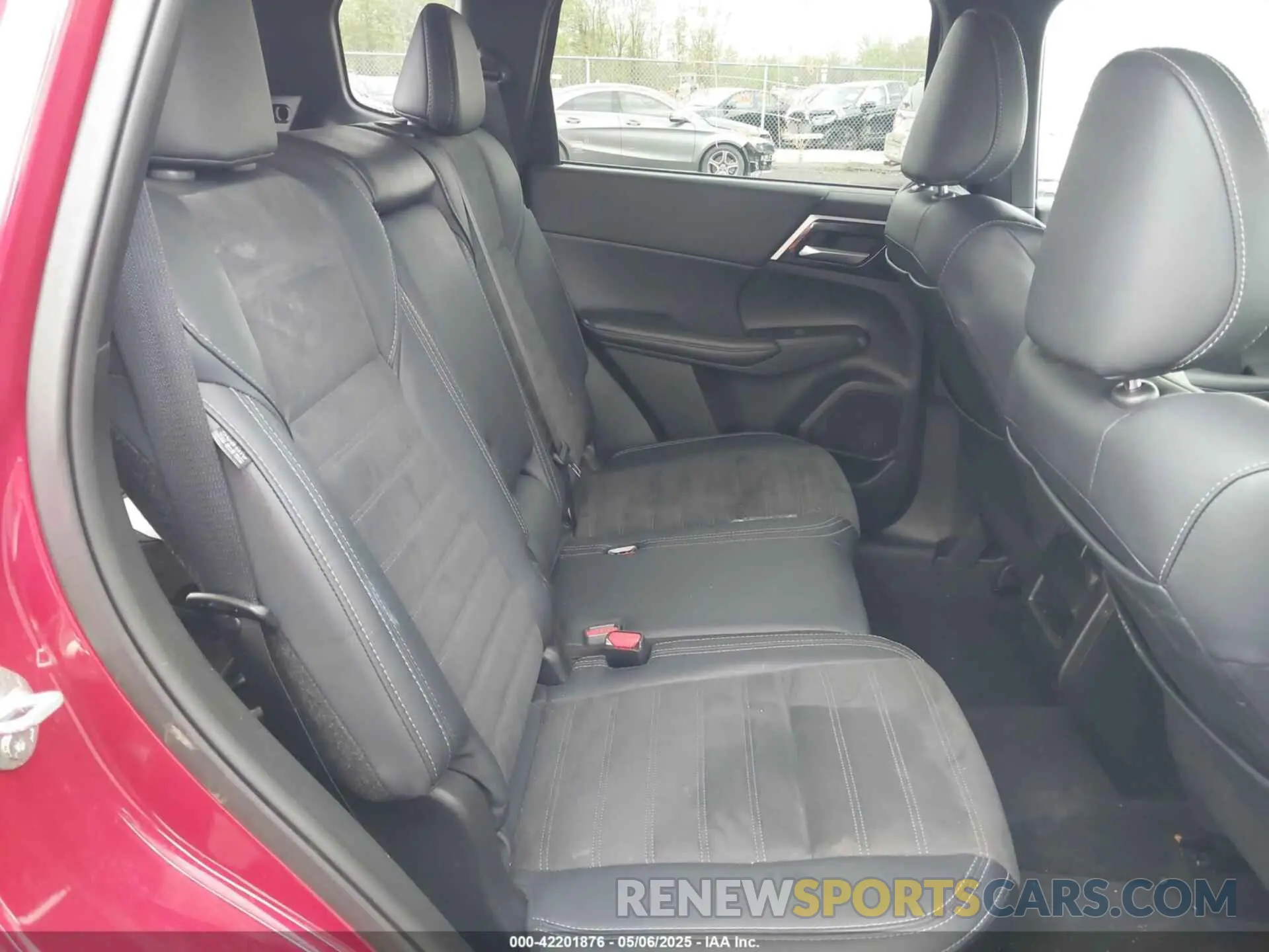 8 fotografías del automóvil dañado JA4J4VA87RZ045188 MITSUBISHI OUTLANDER 2024