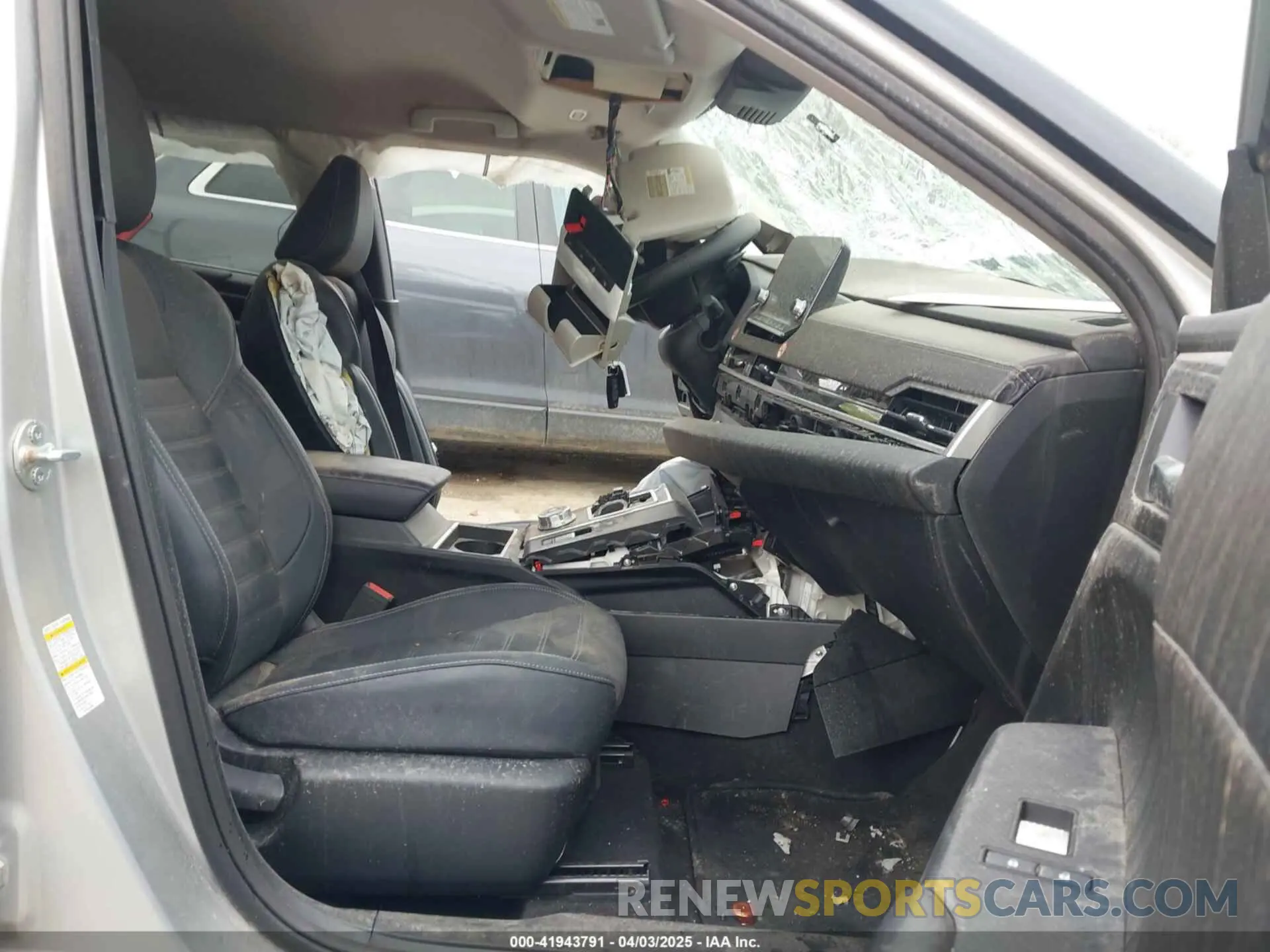 5 fotografías del automóvil dañado JA4J4VA87RZ051752 MITSUBISHI OUTLANDER 2024