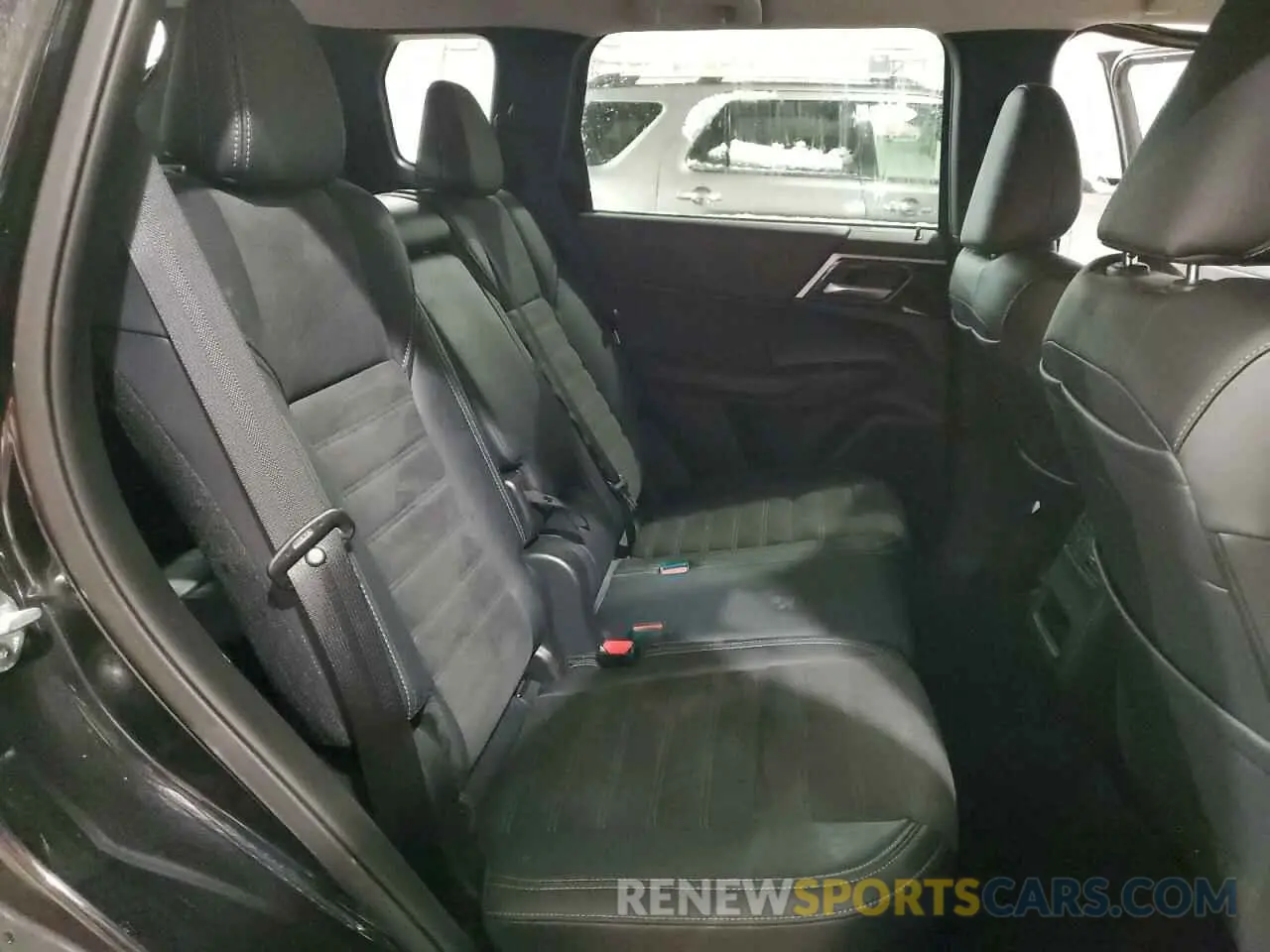 11 fotografías del automóvil dañado JA4J4VA88RZ051887 MITSUBISHI OUTLANDER 2024