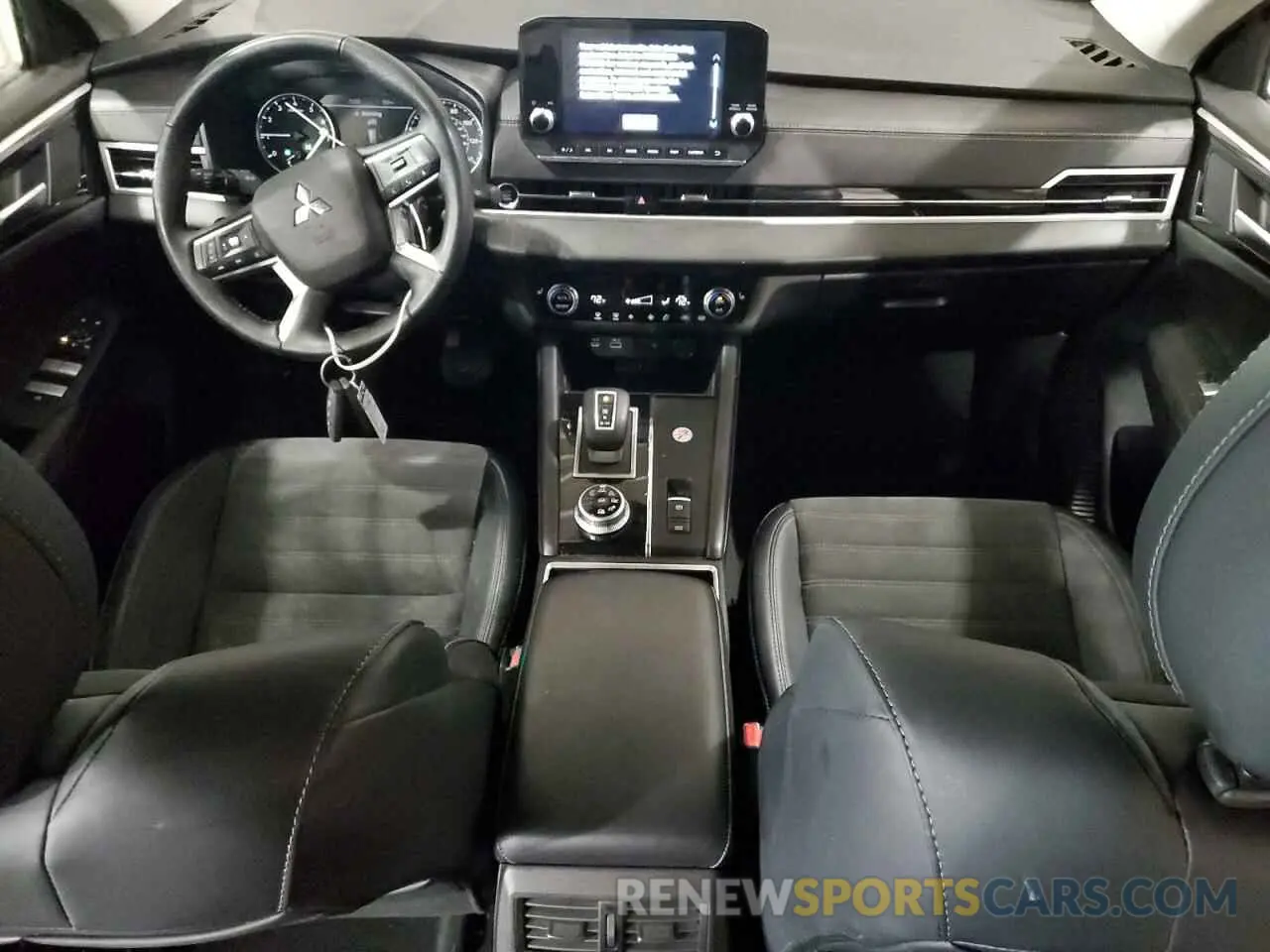 8 fotografías del automóvil dañado JA4J4VA88RZ051887 MITSUBISHI OUTLANDER 2024