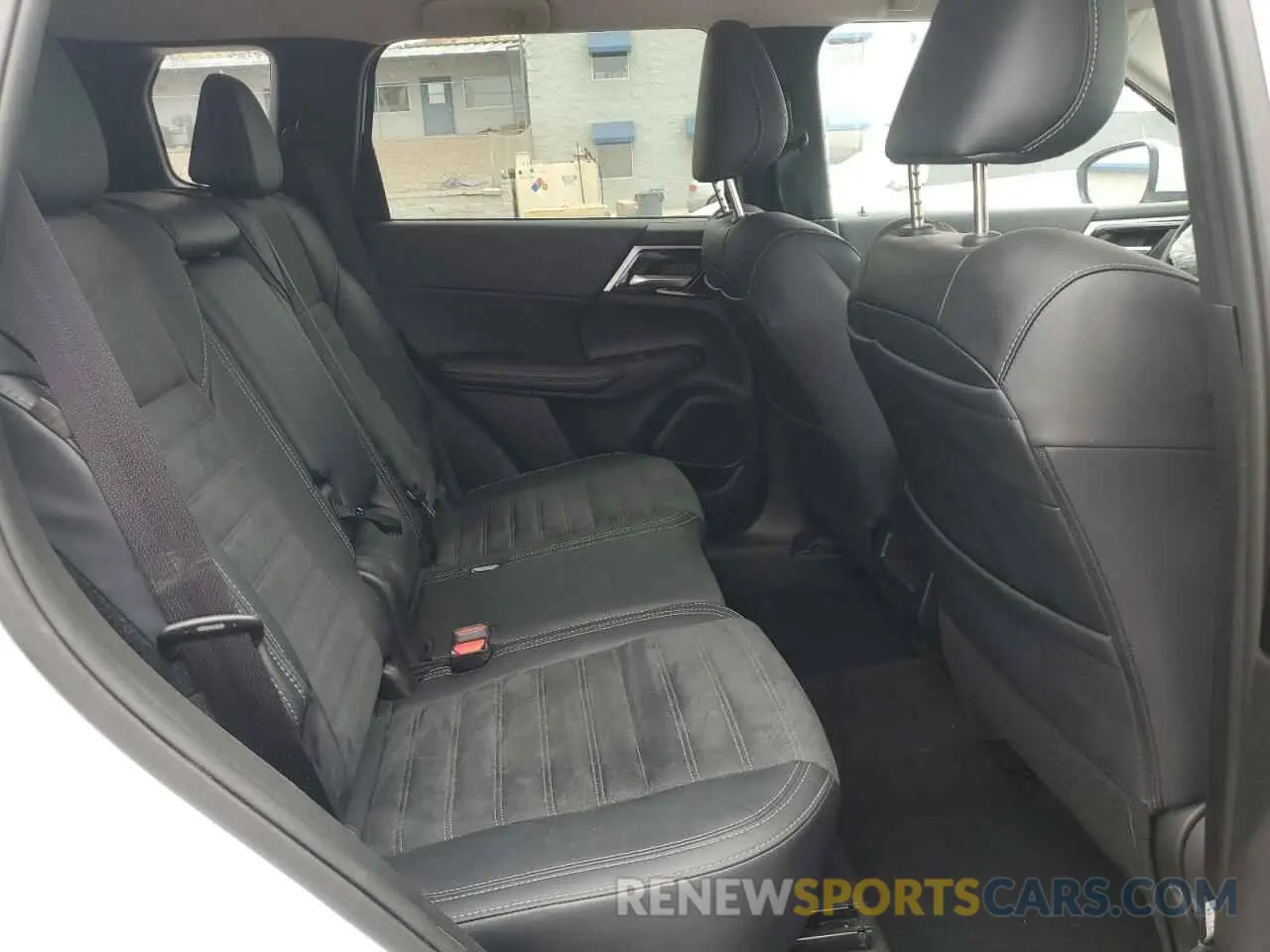 11 fotografías del automóvil dañado JA4J4VA88RZ055437 MITSUBISHI OUTLANDER 2024