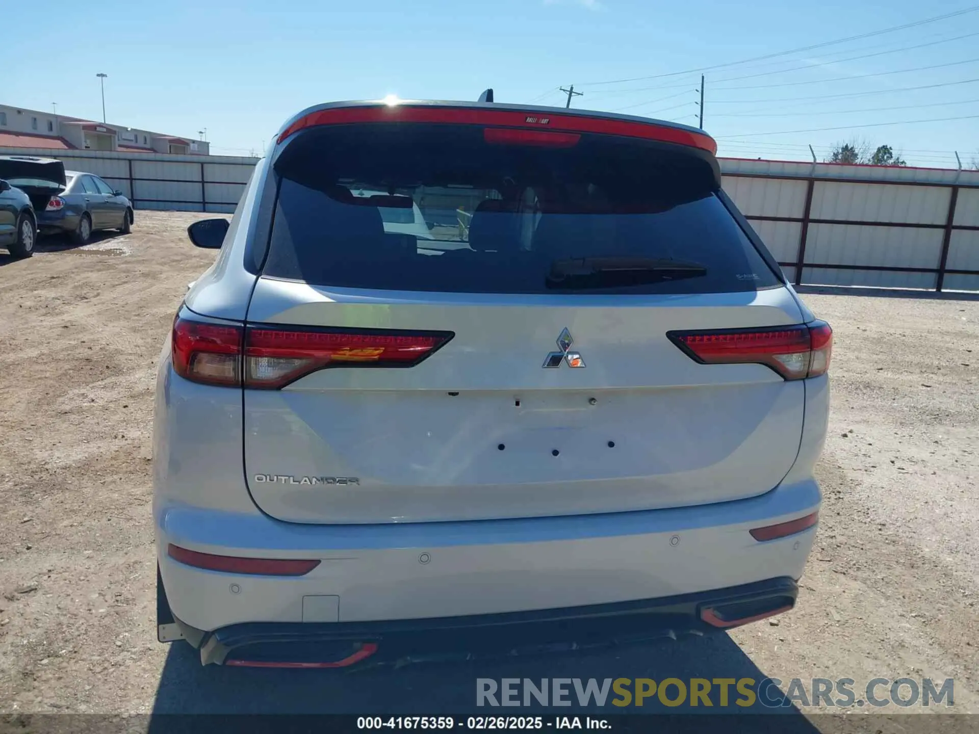 16 fotografías del automóvil dañado JA4J4VA88RZ068012 MITSUBISHI OUTLANDER 2024