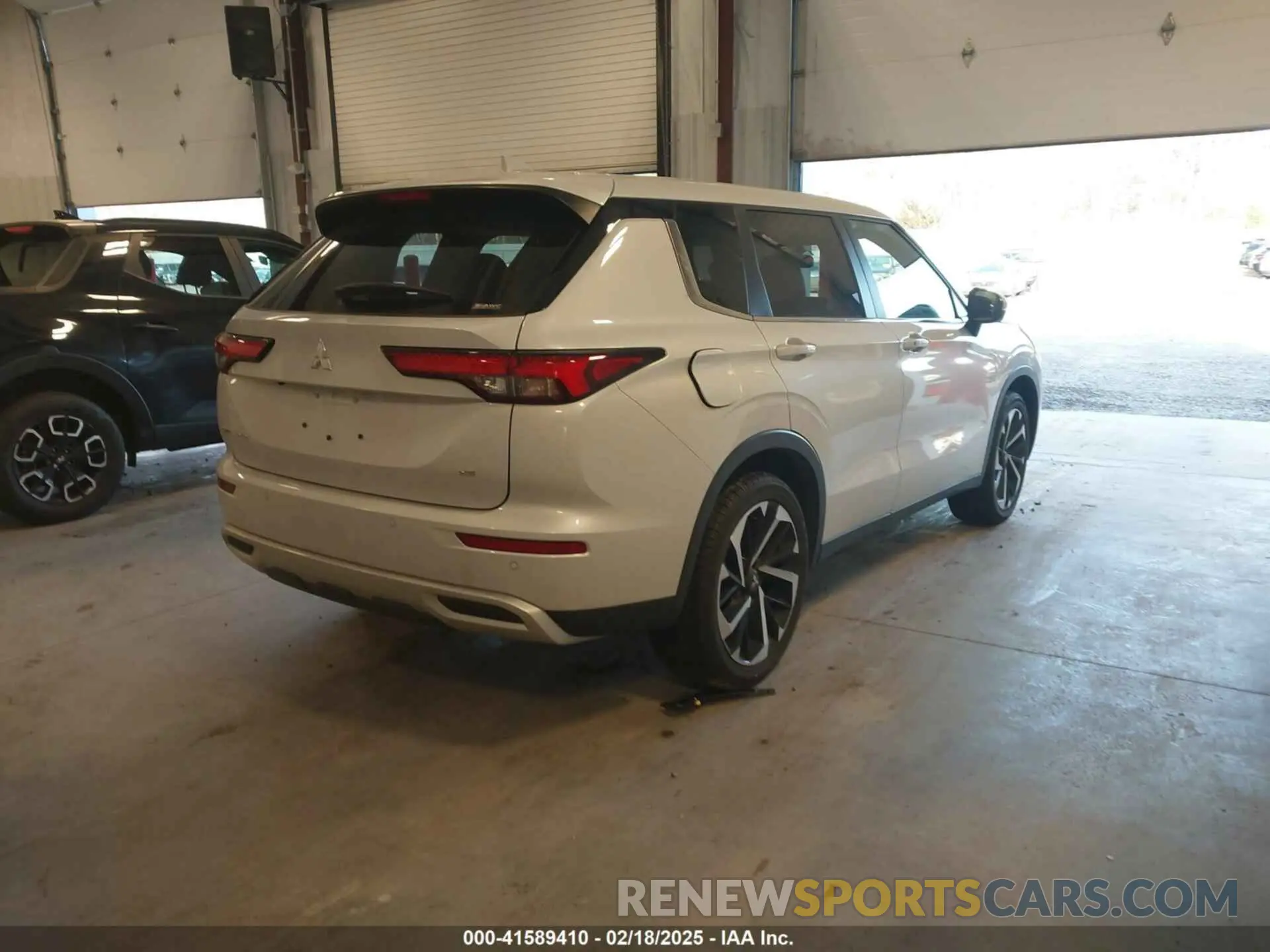 4 fotografías del automóvil dañado JA4J4VA89RZ012001 MITSUBISHI OUTLANDER 2024