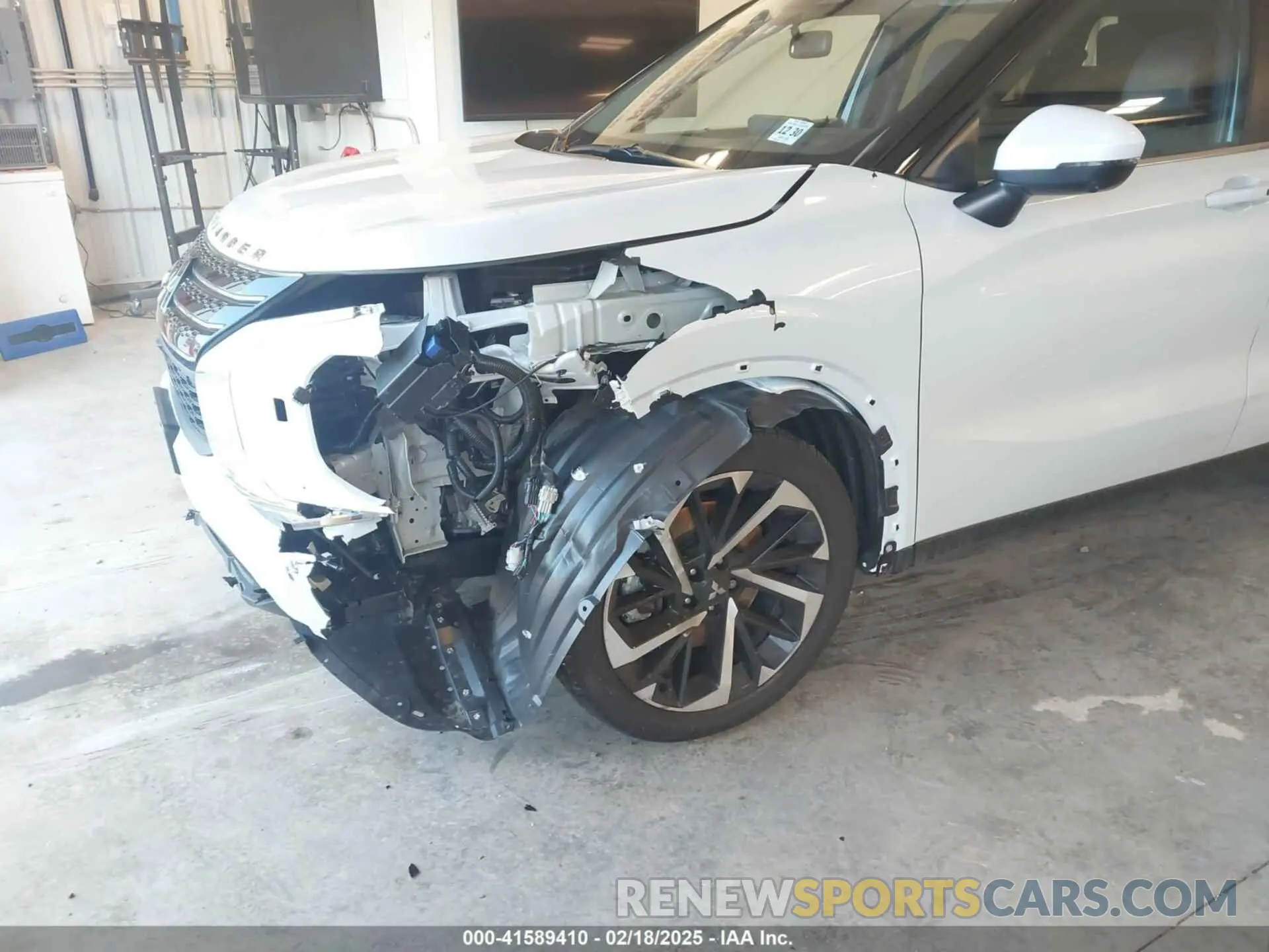 6 fotografías del automóvil dañado JA4J4VA89RZ012001 MITSUBISHI OUTLANDER 2024