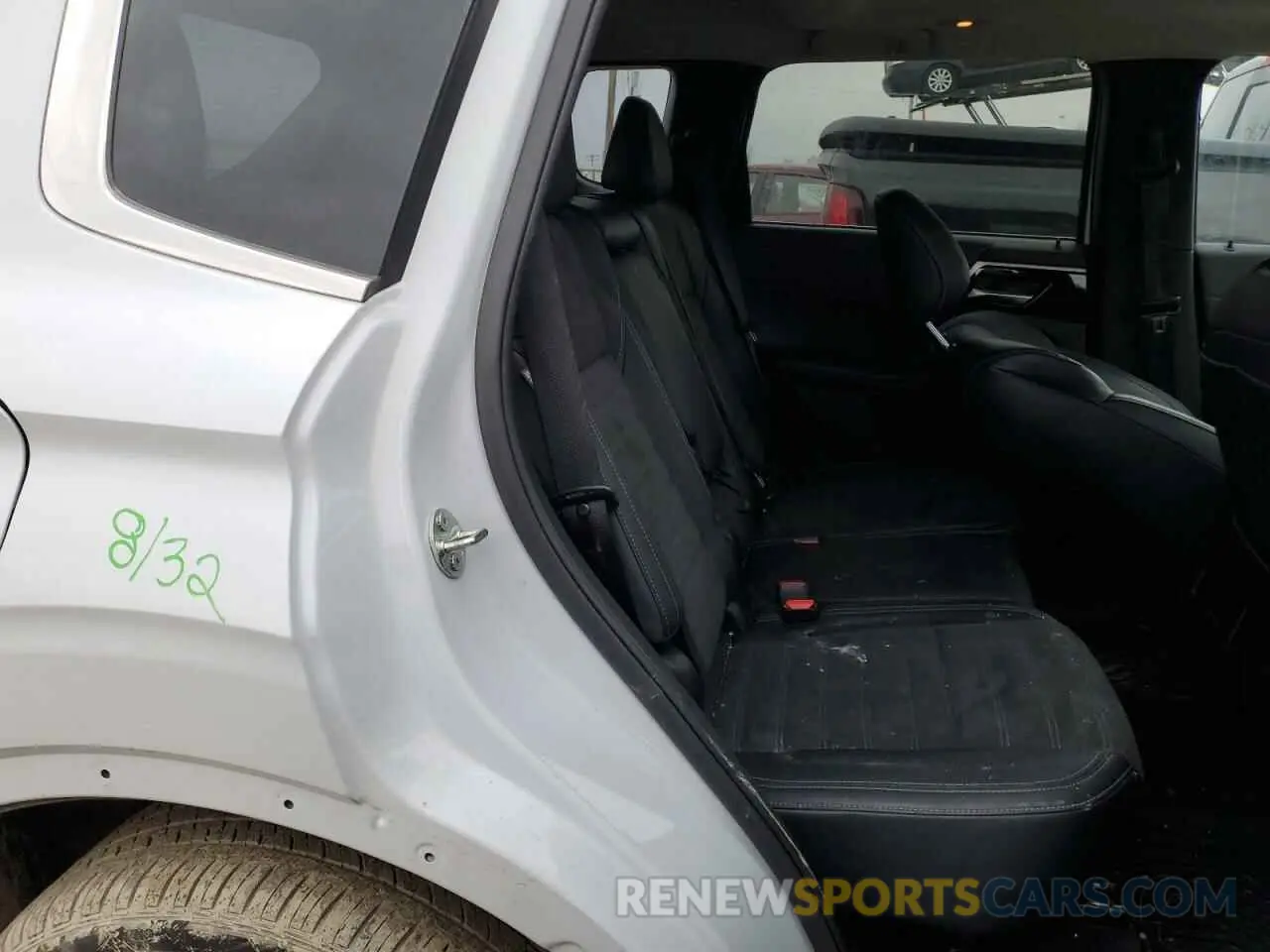 11 fotografías del automóvil dañado JA4J4VA89RZ021359 MITSUBISHI OUTLANDER 2024