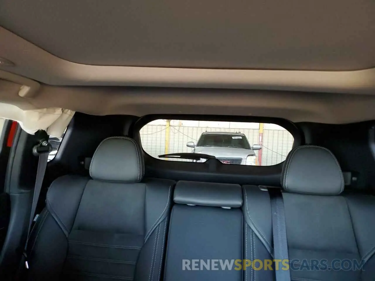 10 fotografías del automóvil dañado JA4J4VA89RZ040056 MITSUBISHI OUTLANDER 2024