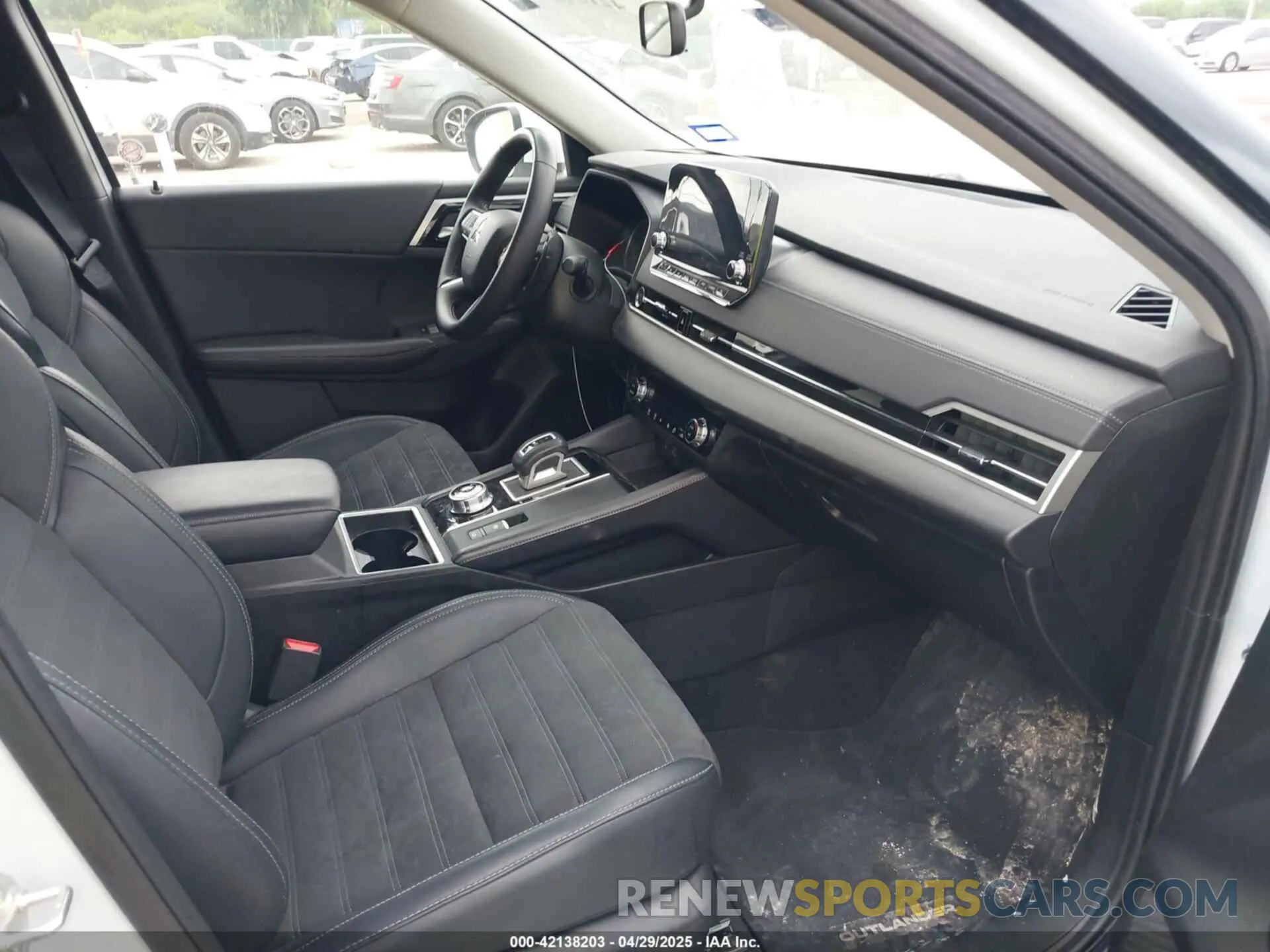 5 fotografías del automóvil dañado JA4J4VA8XRZ038199 MITSUBISHI OUTLANDER 2024