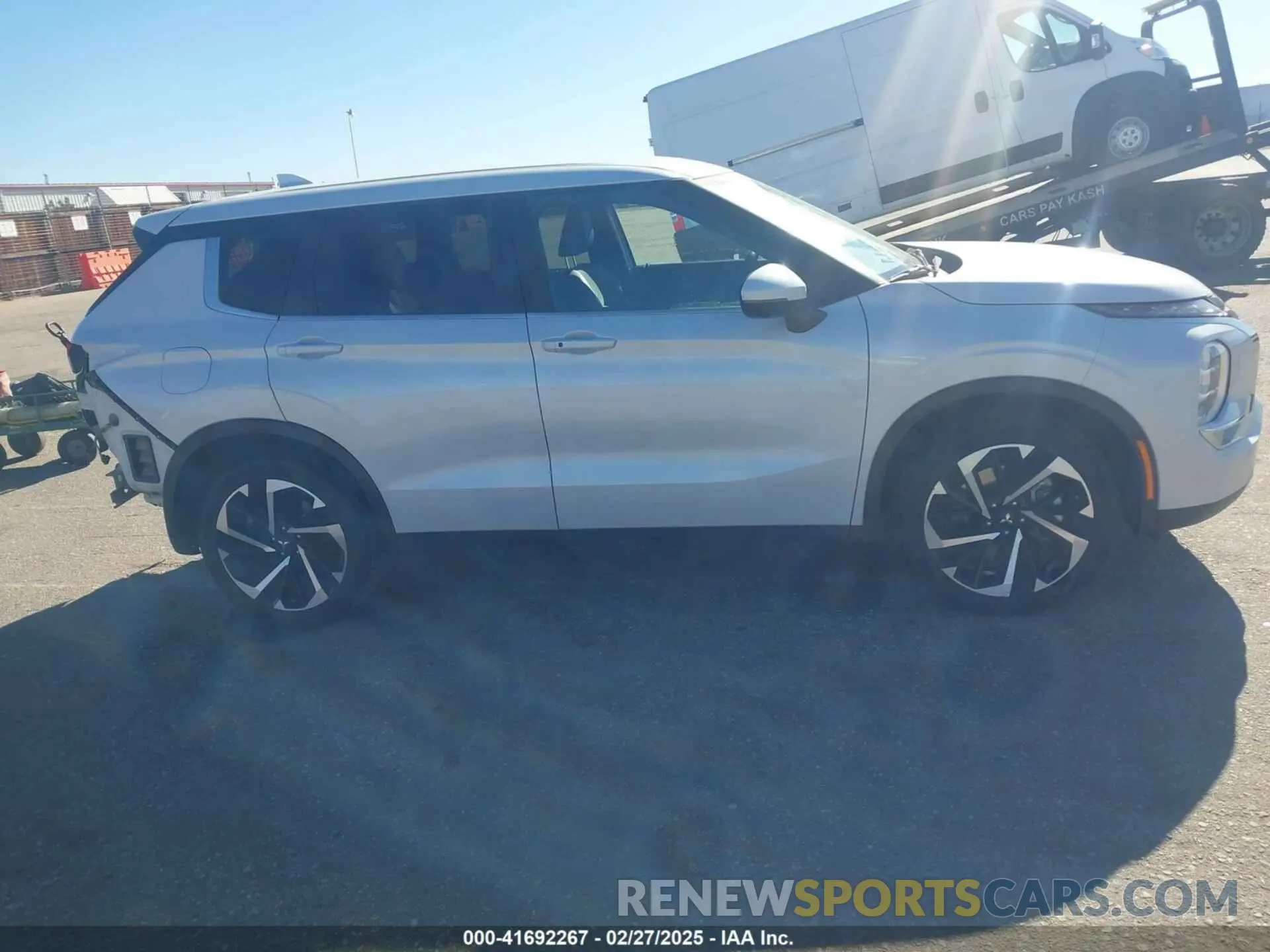 13 fotografías del automóvil dañado JA4J4VA8XRZ051857 MITSUBISHI OUTLANDER 2024