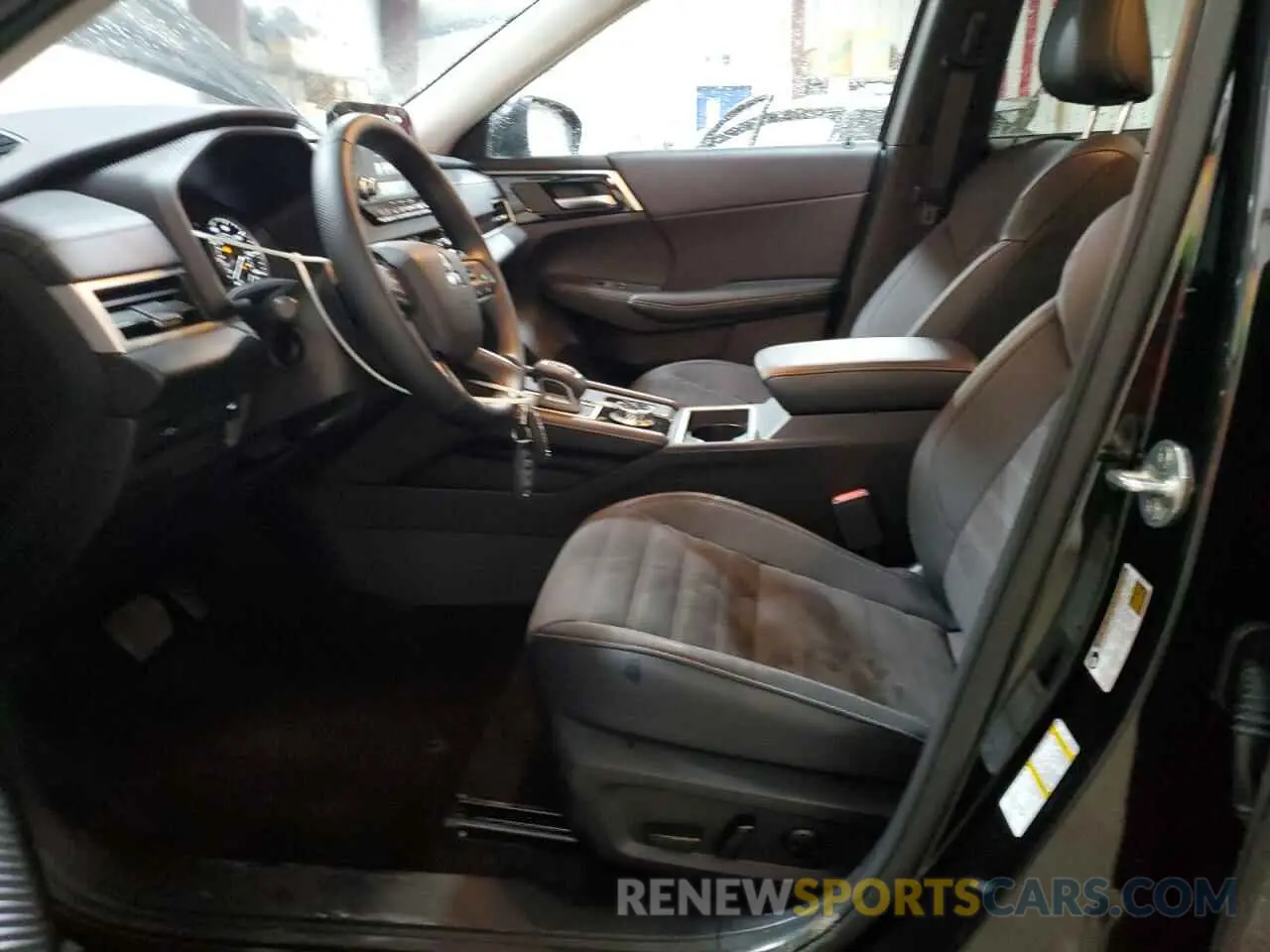7 fotografías del automóvil dañado JA4J4VA8XRZ058825 MITSUBISHI OUTLANDER 2024