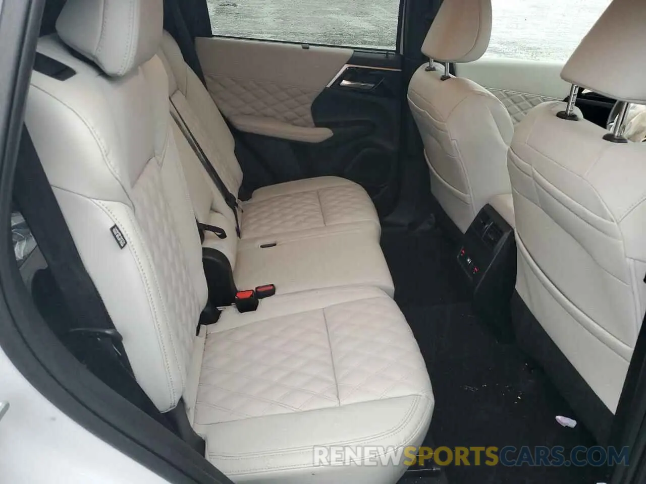 11 fotografías del automóvil dañado JA4J4WA81RZ052143 MITSUBISHI OUTLANDER 2024