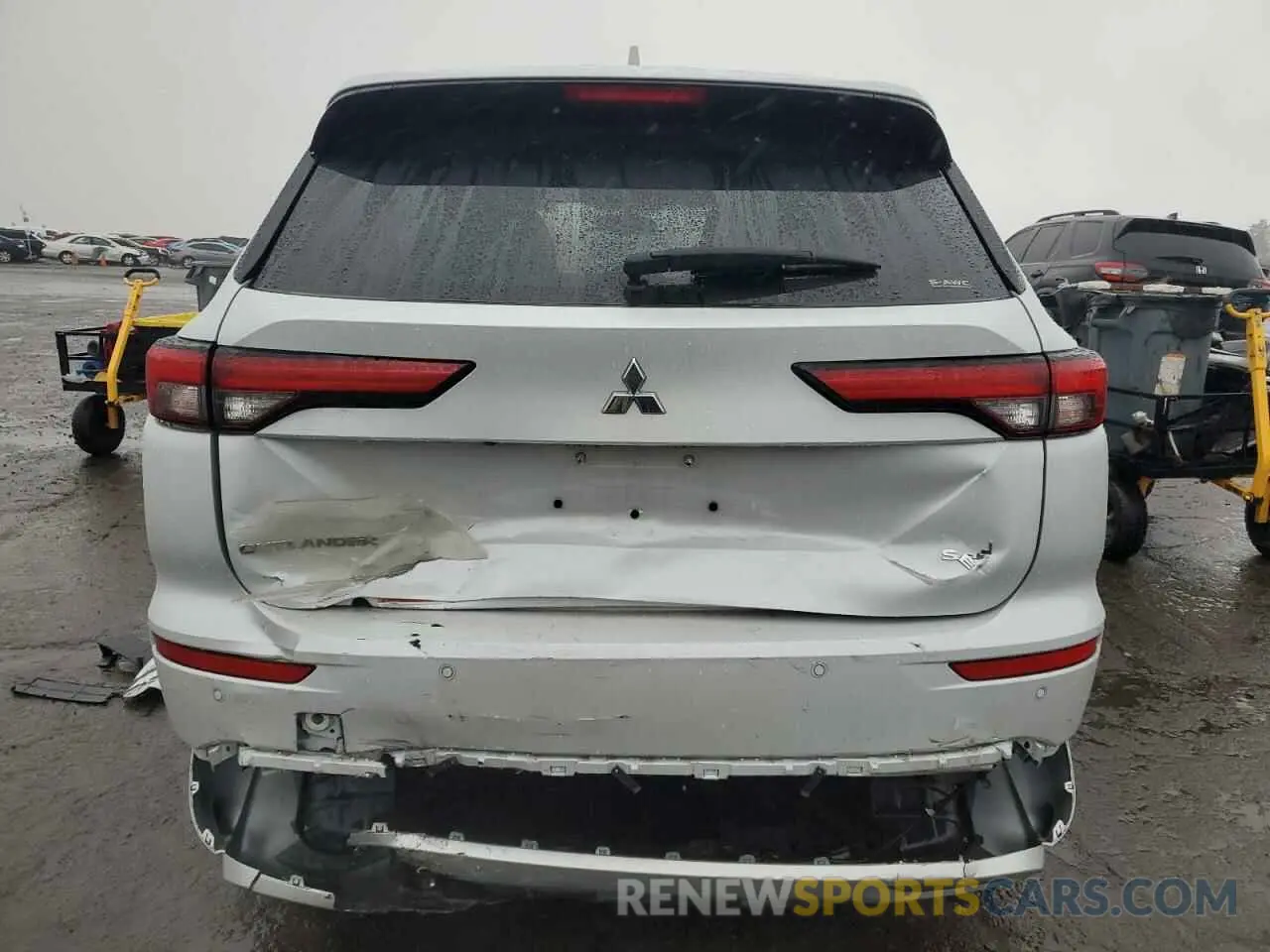 6 fotografías del automóvil dañado JA4J4WA81RZ052143 MITSUBISHI OUTLANDER 2024