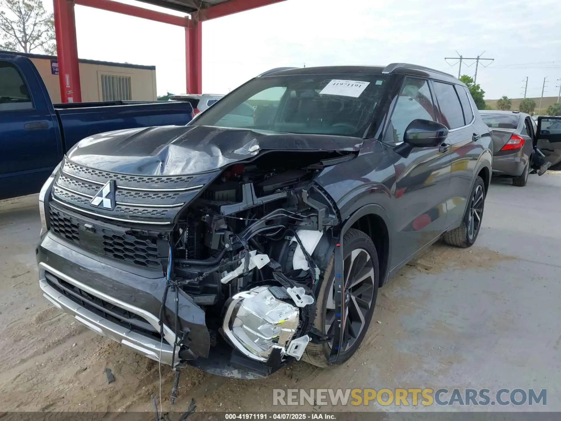 2 fotografías del automóvil dañado JA4J4WA83RZ078176 MITSUBISHI OUTLANDER 2024