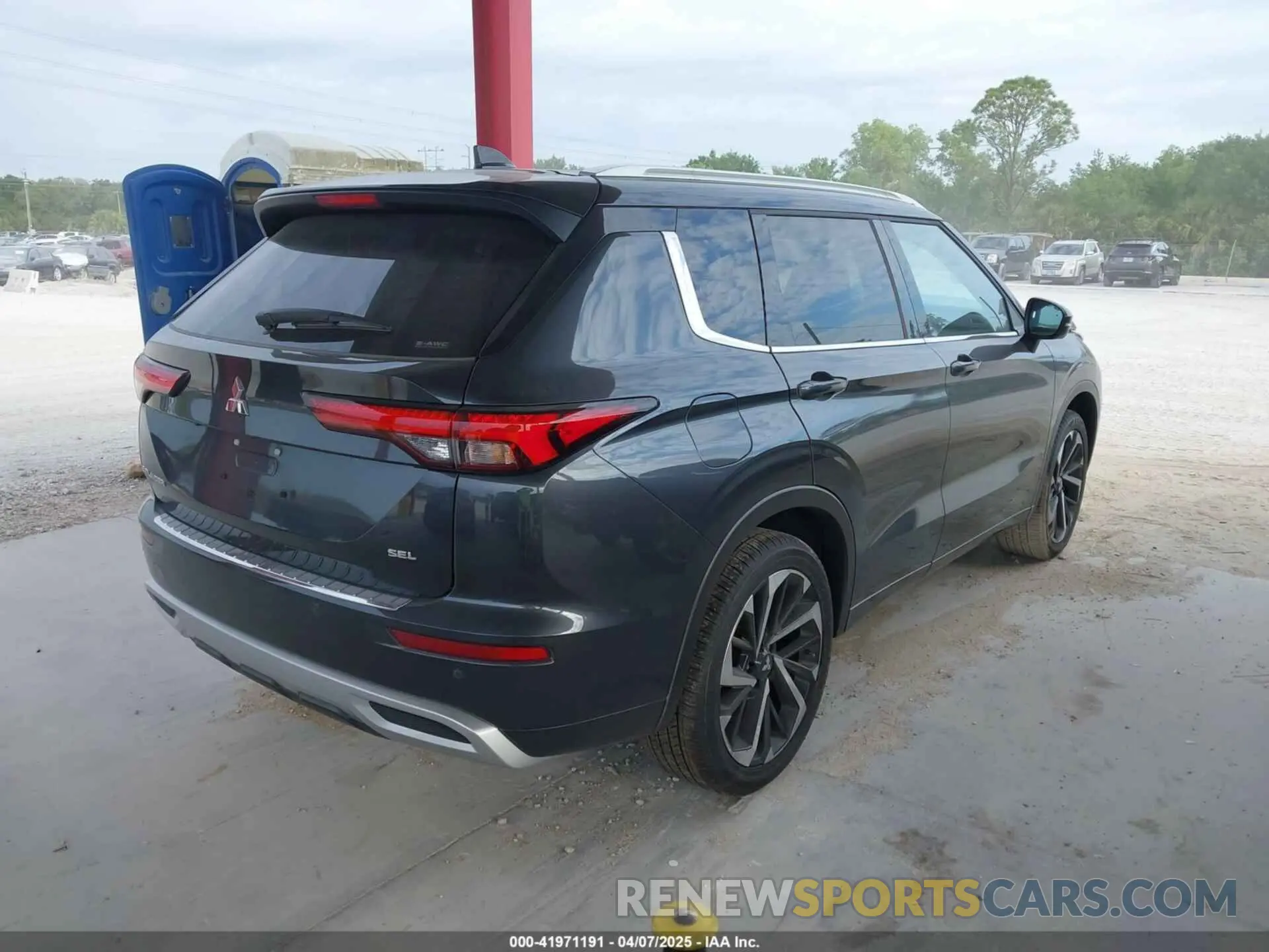 4 fotografías del automóvil dañado JA4J4WA83RZ078176 MITSUBISHI OUTLANDER 2024