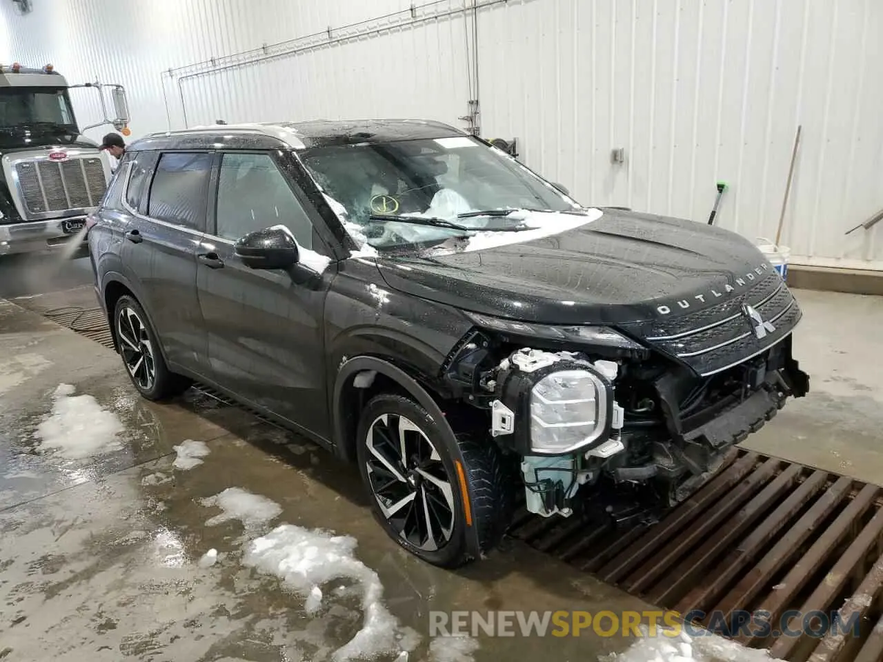 4 fotografías del automóvil dañado JA4J4WA83RZ605522 MITSUBISHI OUTLANDER 2024
